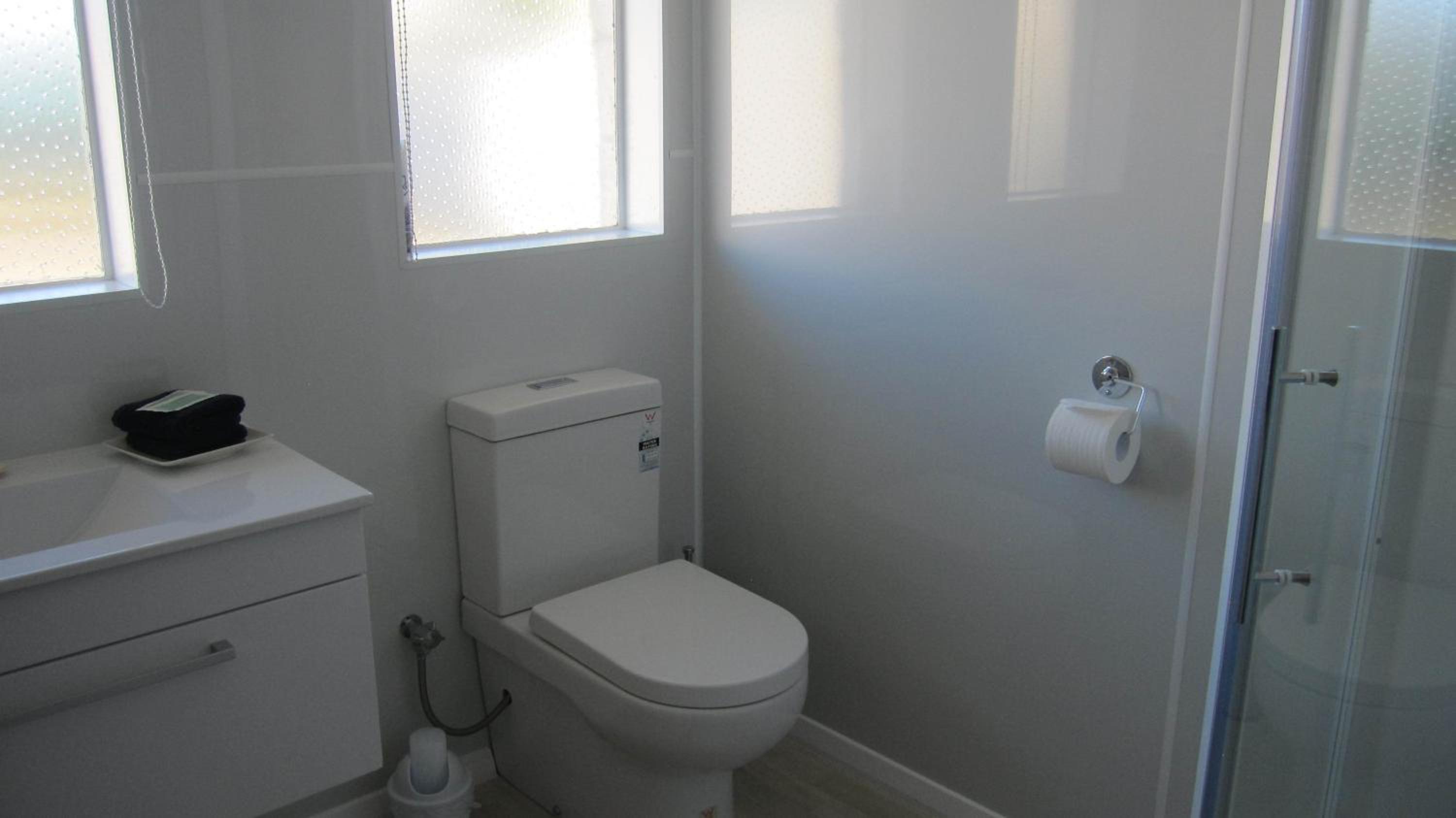 Two-Bedroom Apartment - Photo 3