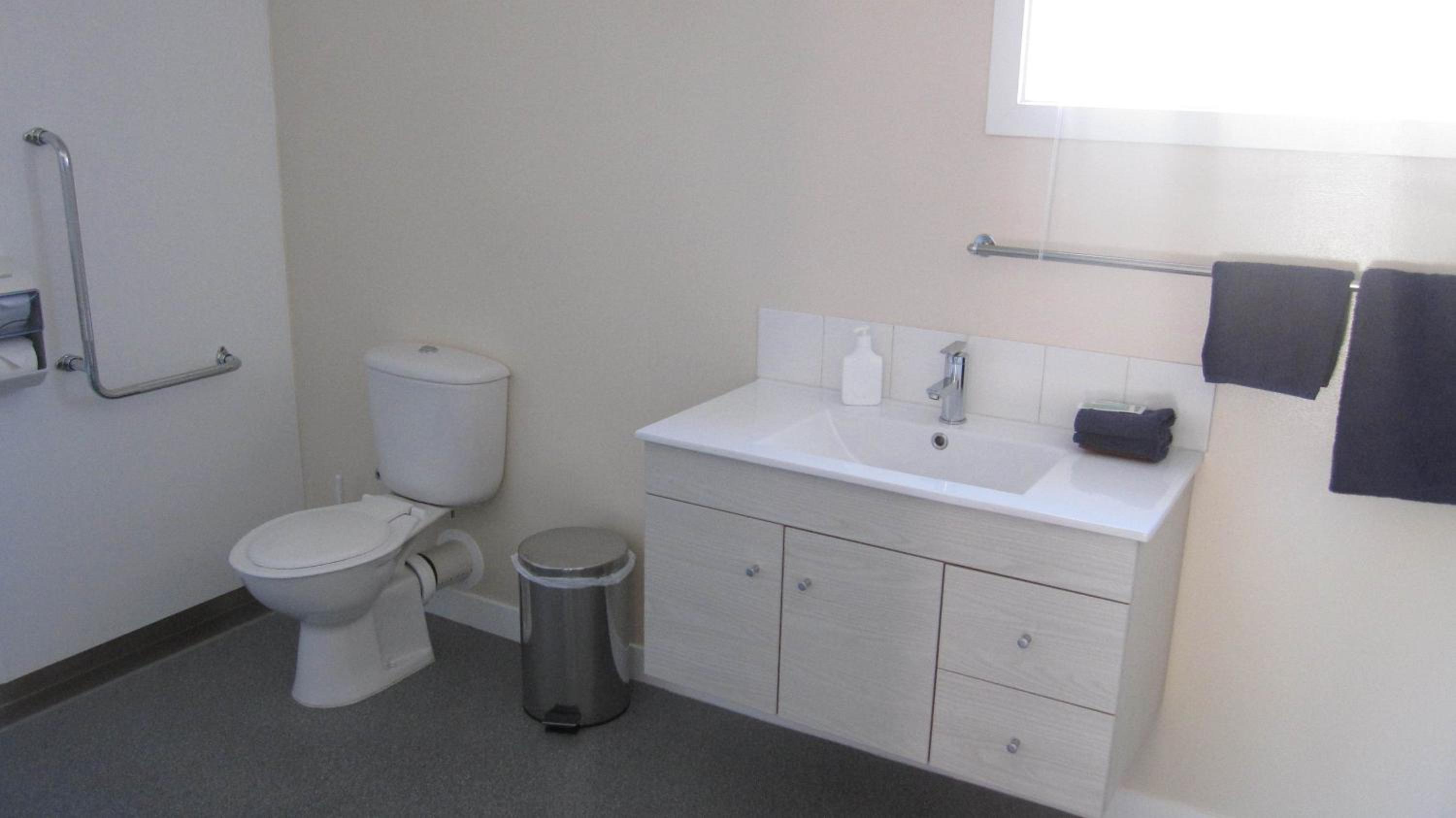 One-Bedroom Apartment - Disability Access - Photo 4