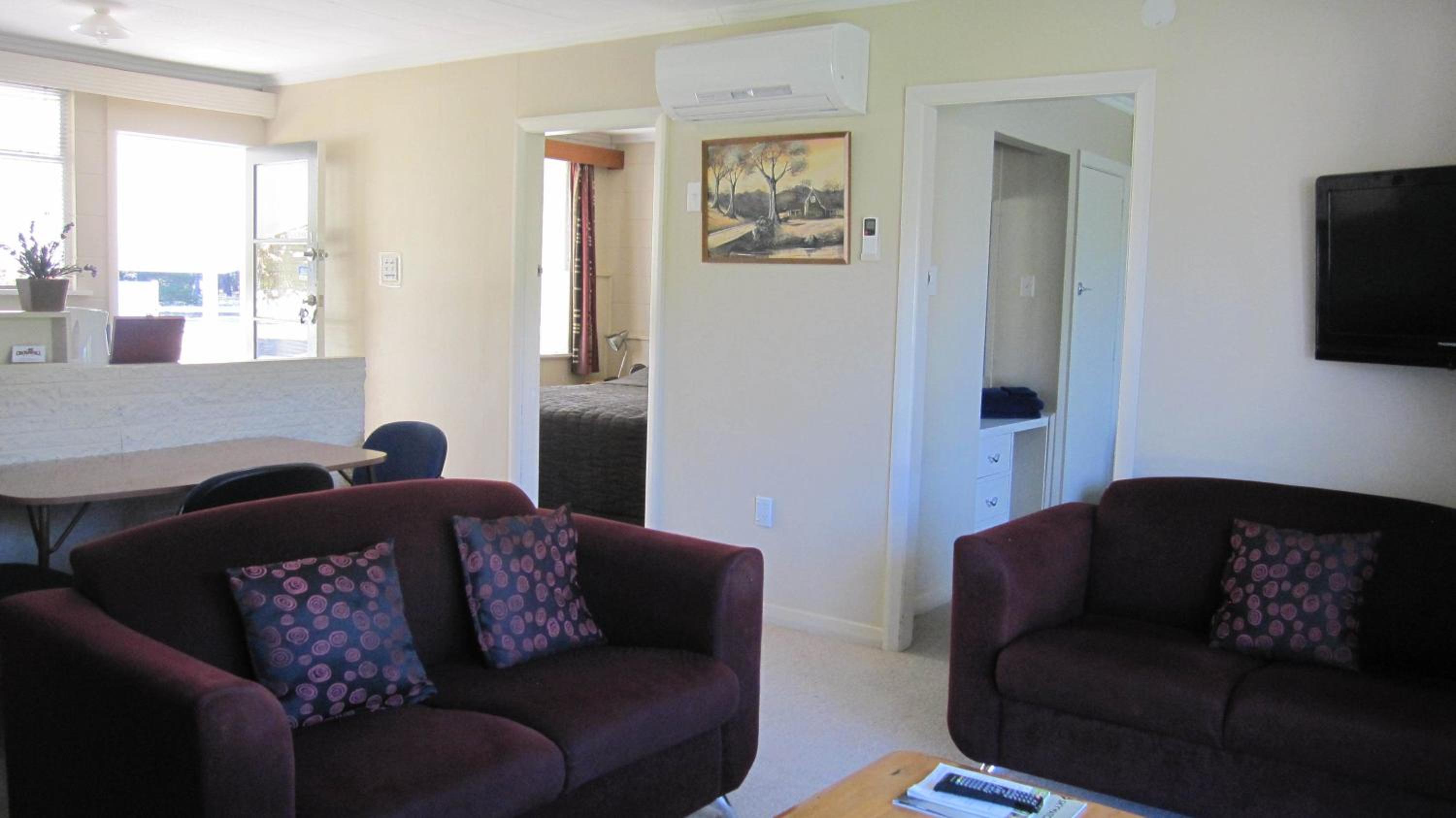 Two-Bedroom Apartment - Photo 4
