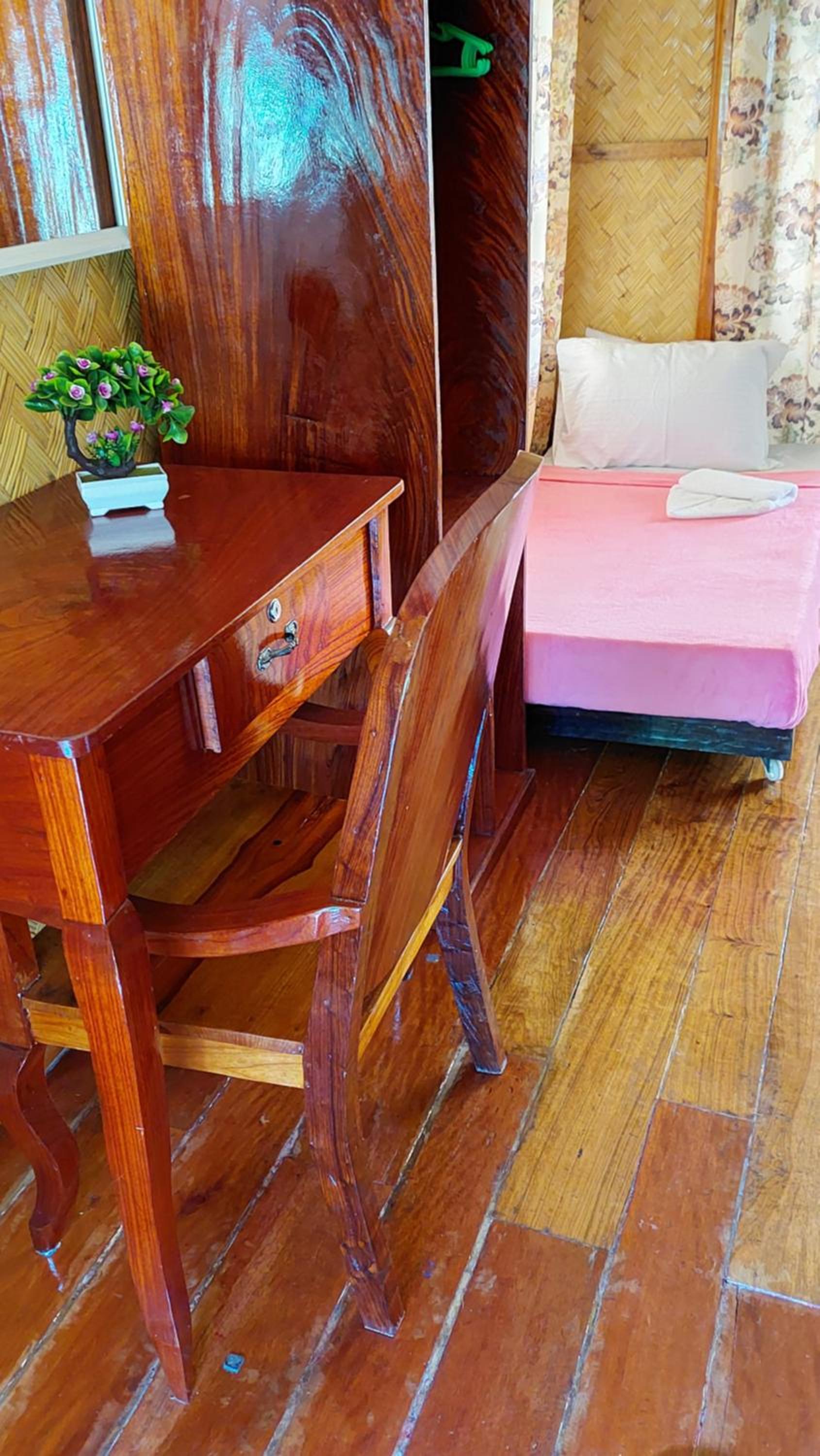 Deluxe Double Room with Balcony and Sea View