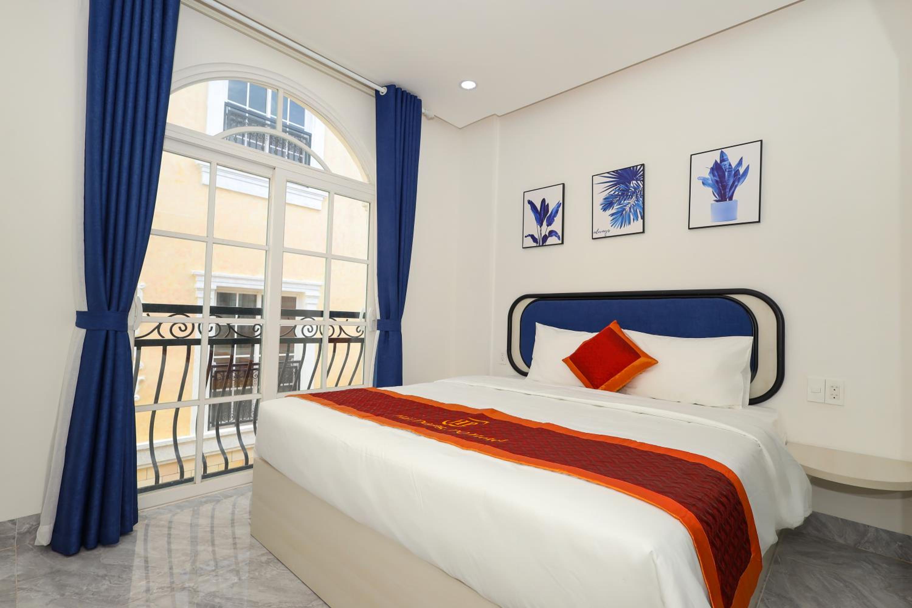 Single Room With Balcony