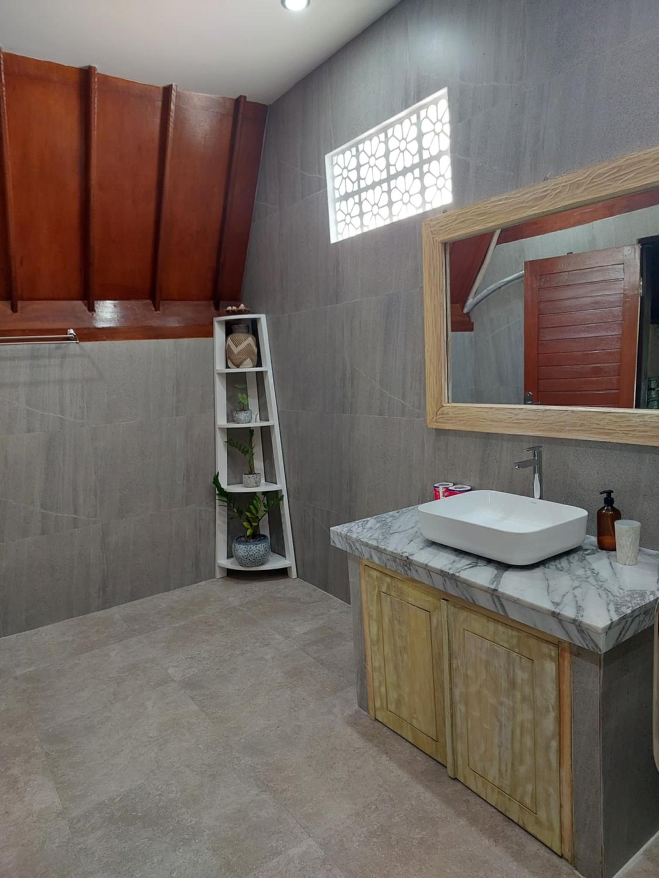 Family Bungalow - Photo 3