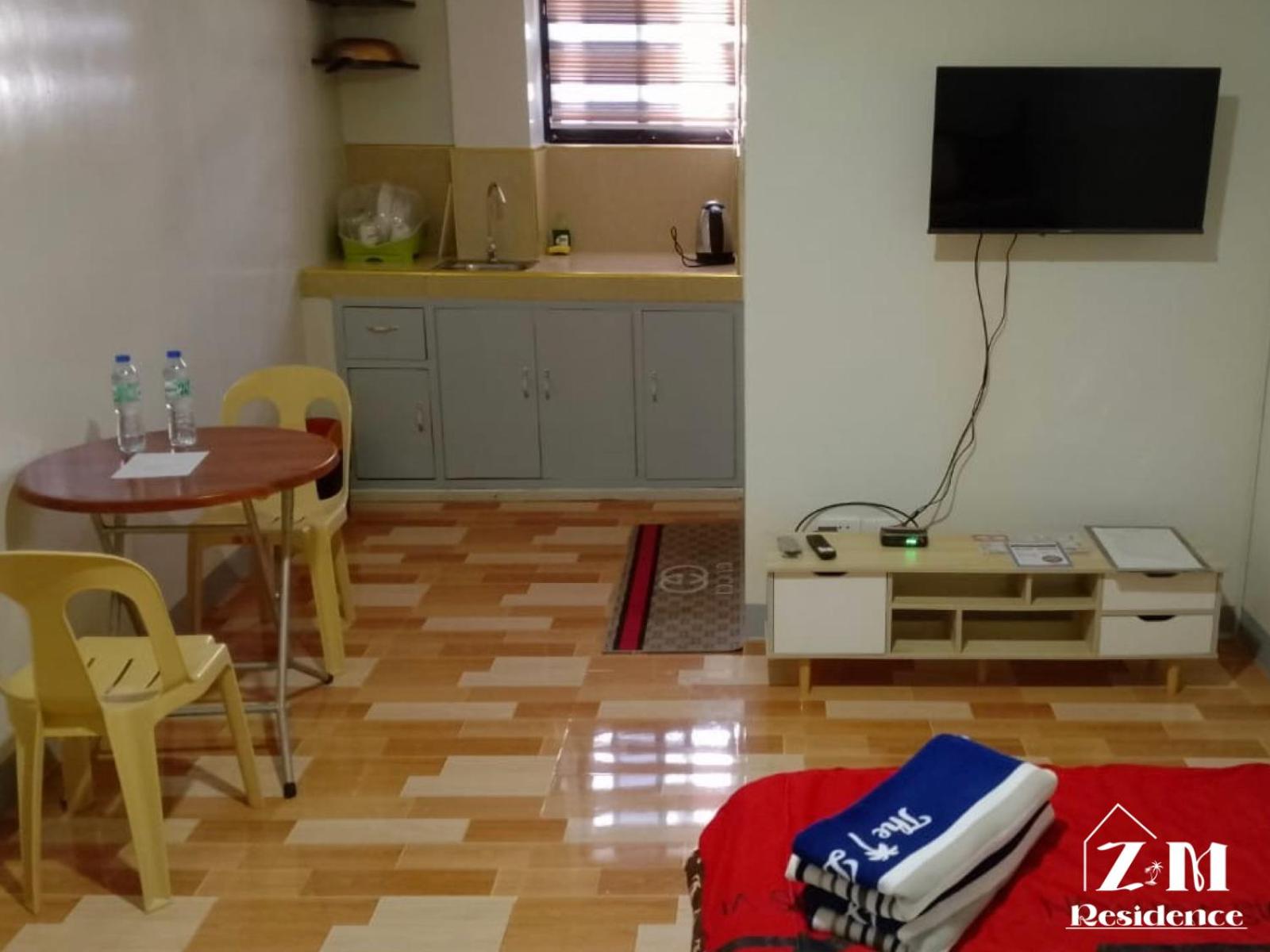 One-Bedroom Apartment - Photo 5