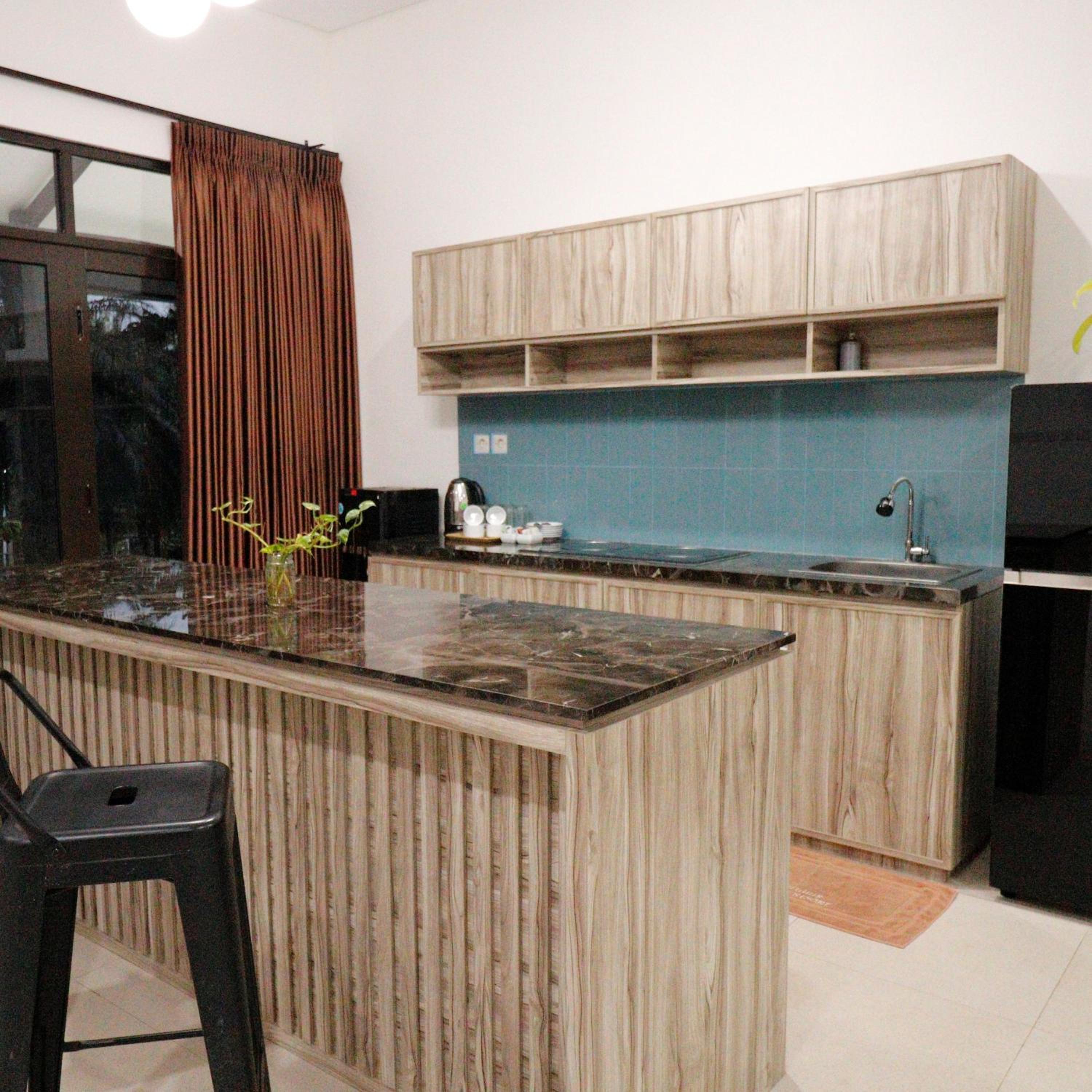 Three-Bedroom Bungalow - Photo 13