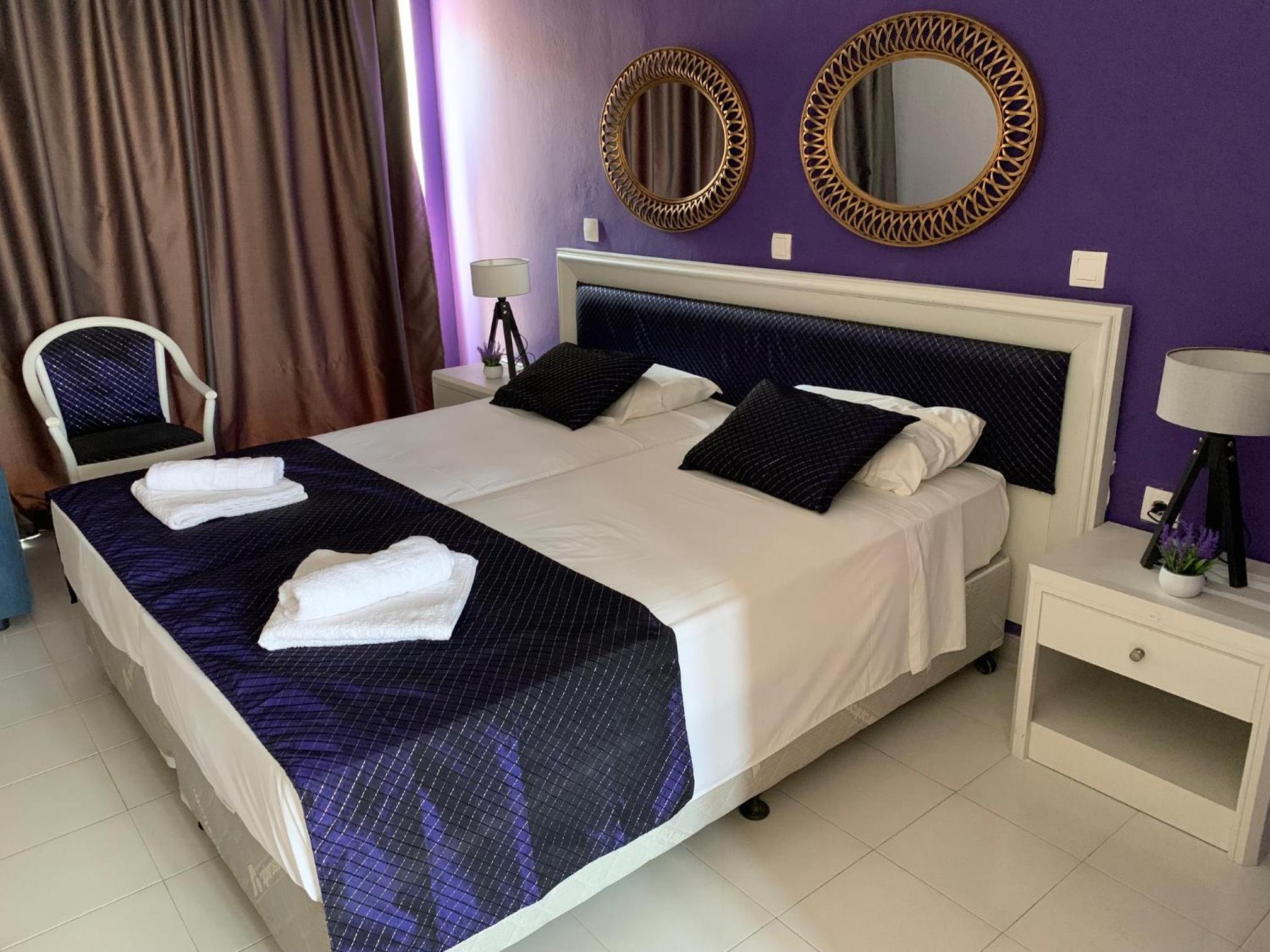 Luxury Triple Room photo 3