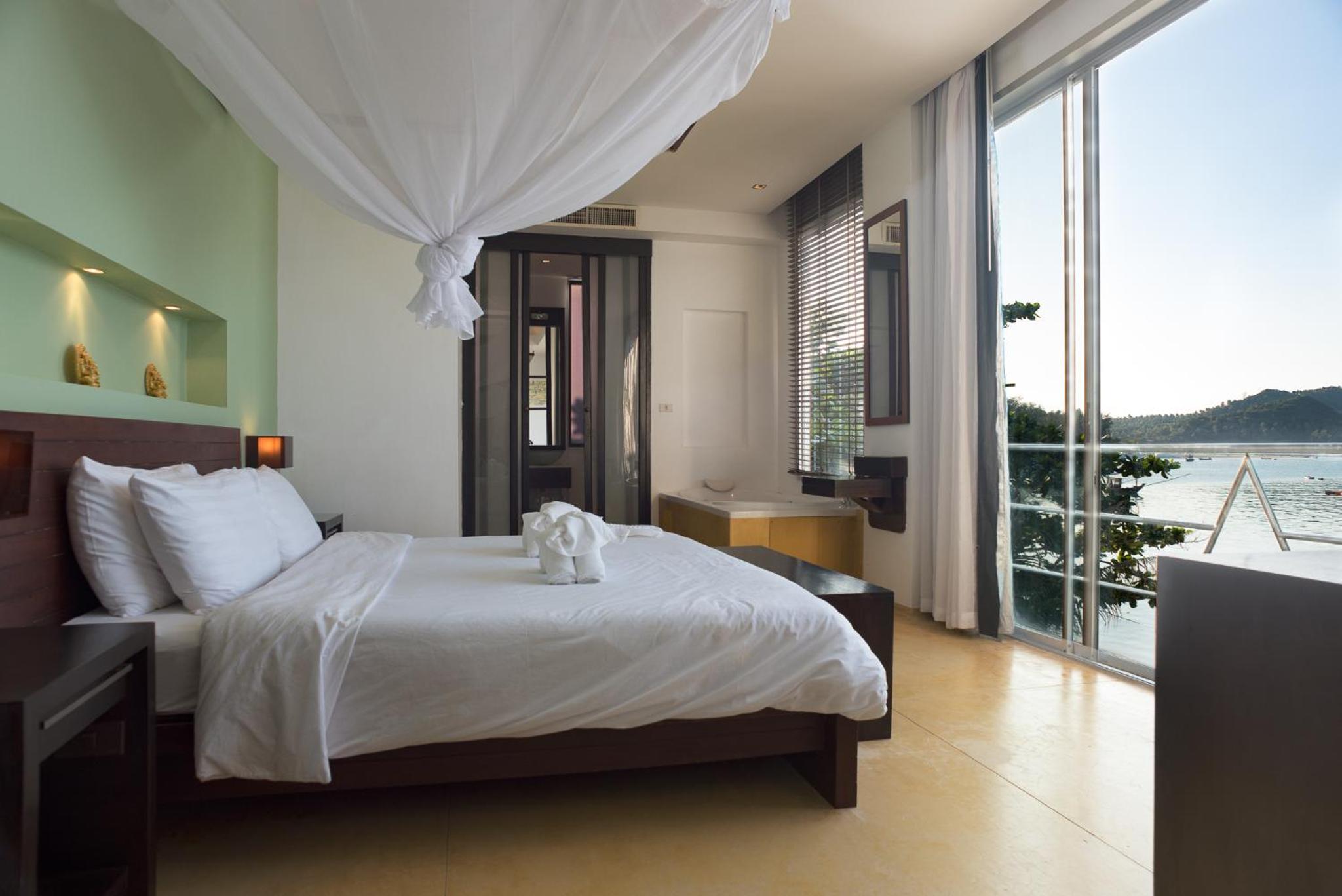 King Suite with Sea View photo 2