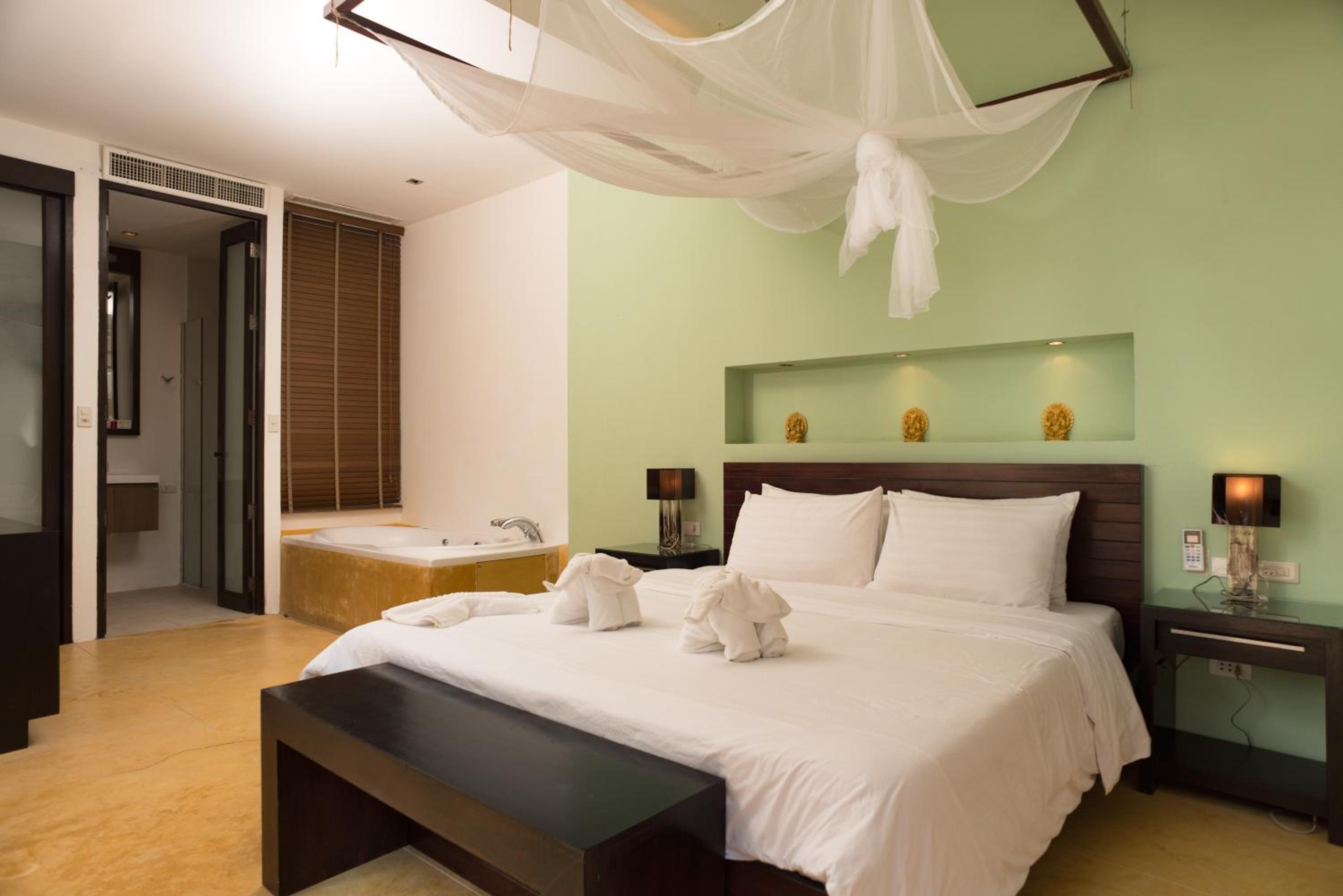 Deluxe Queen Room photo 1