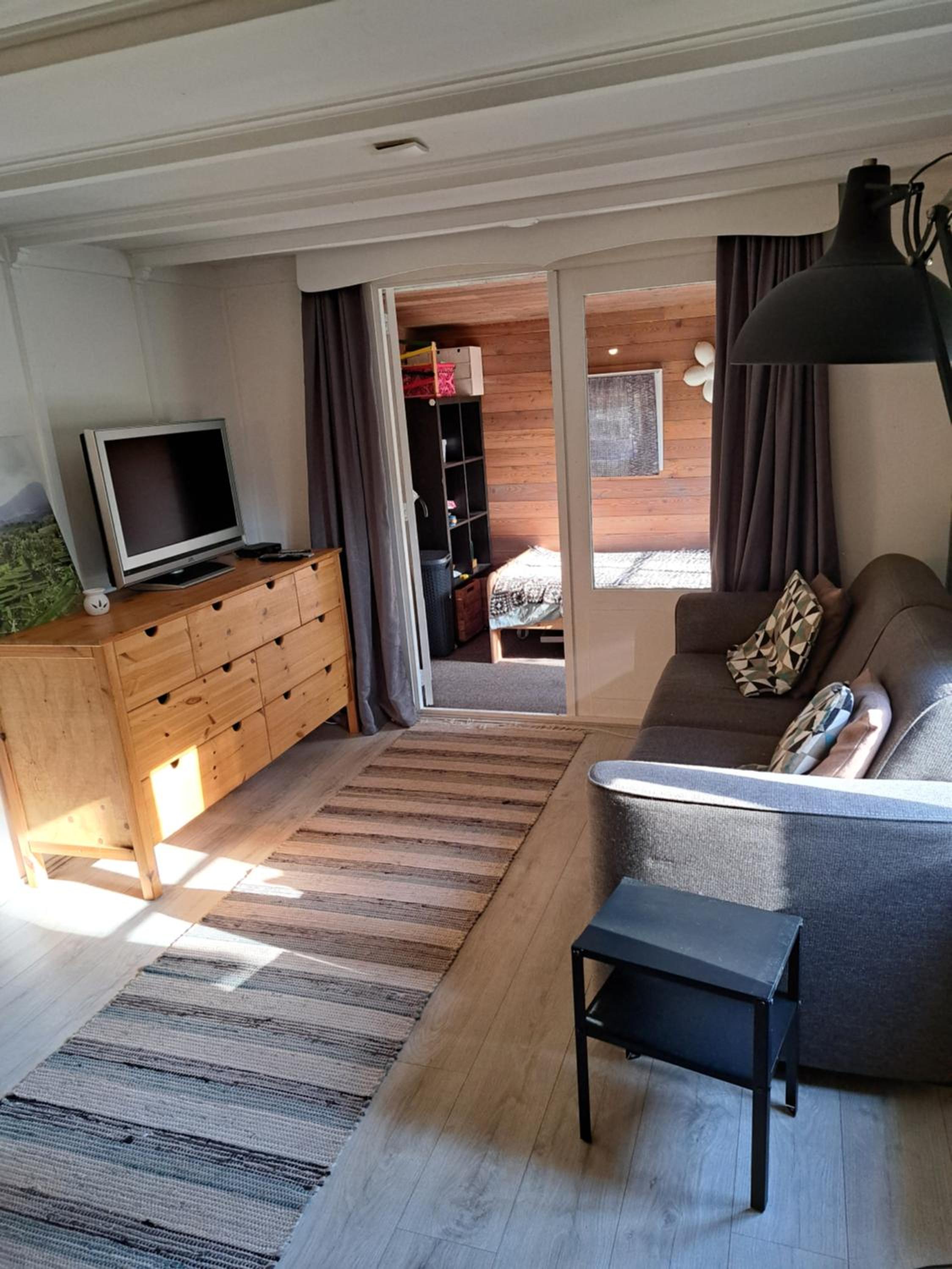 Mobile Home - Photo 7