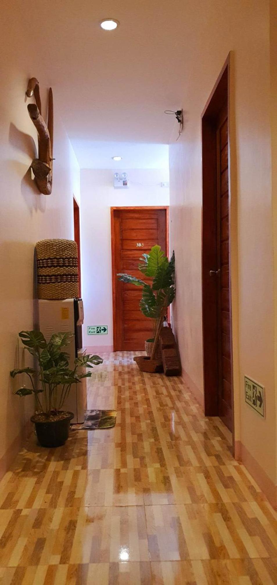 Queen Room - Photo 7