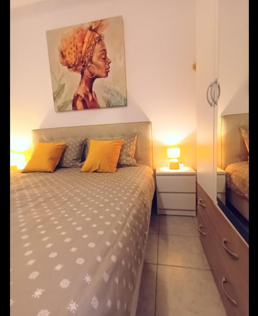 One-Bedroom Apartment - Photo 10