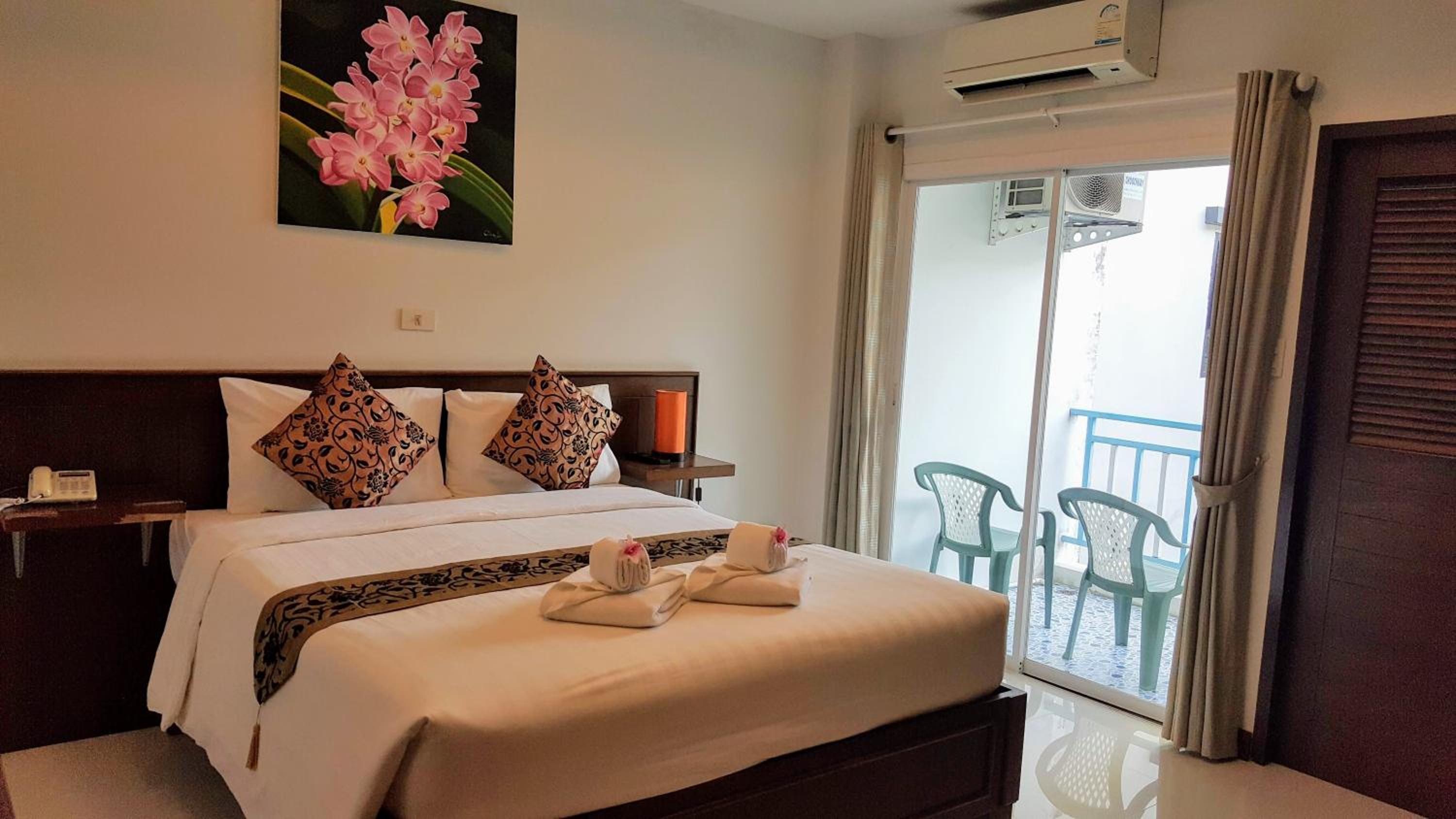Standard Double Room - Photo 2