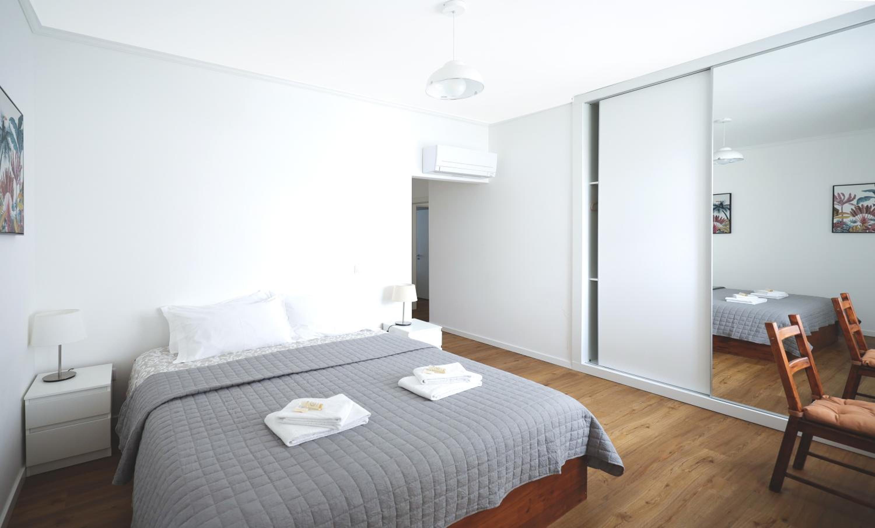 Three-Bedroom Apartment - Photo 5
