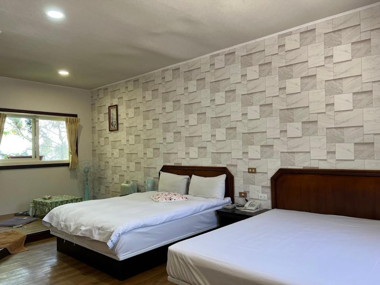 Standard Double Room - Photo 14