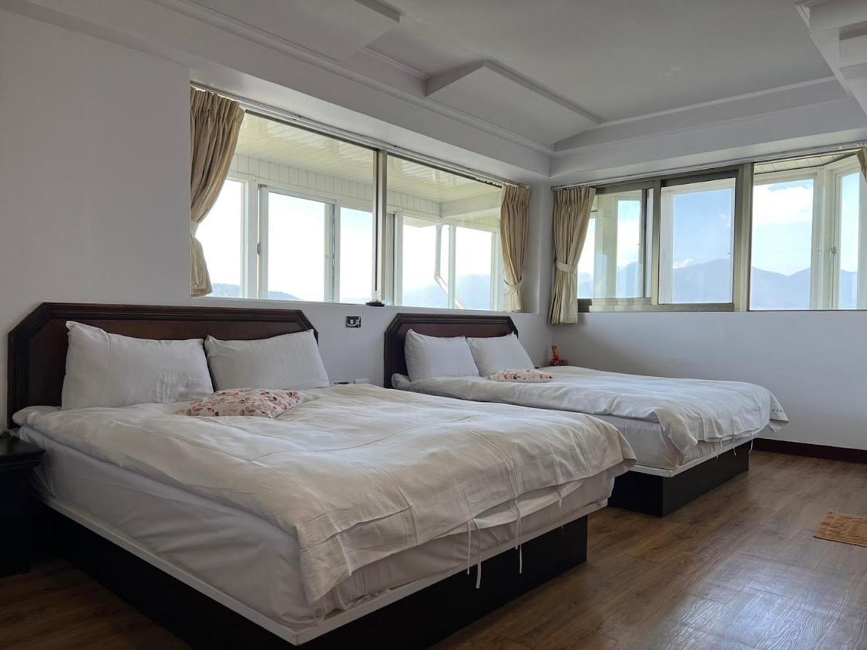 Standard Quadruple Room - Photo 9