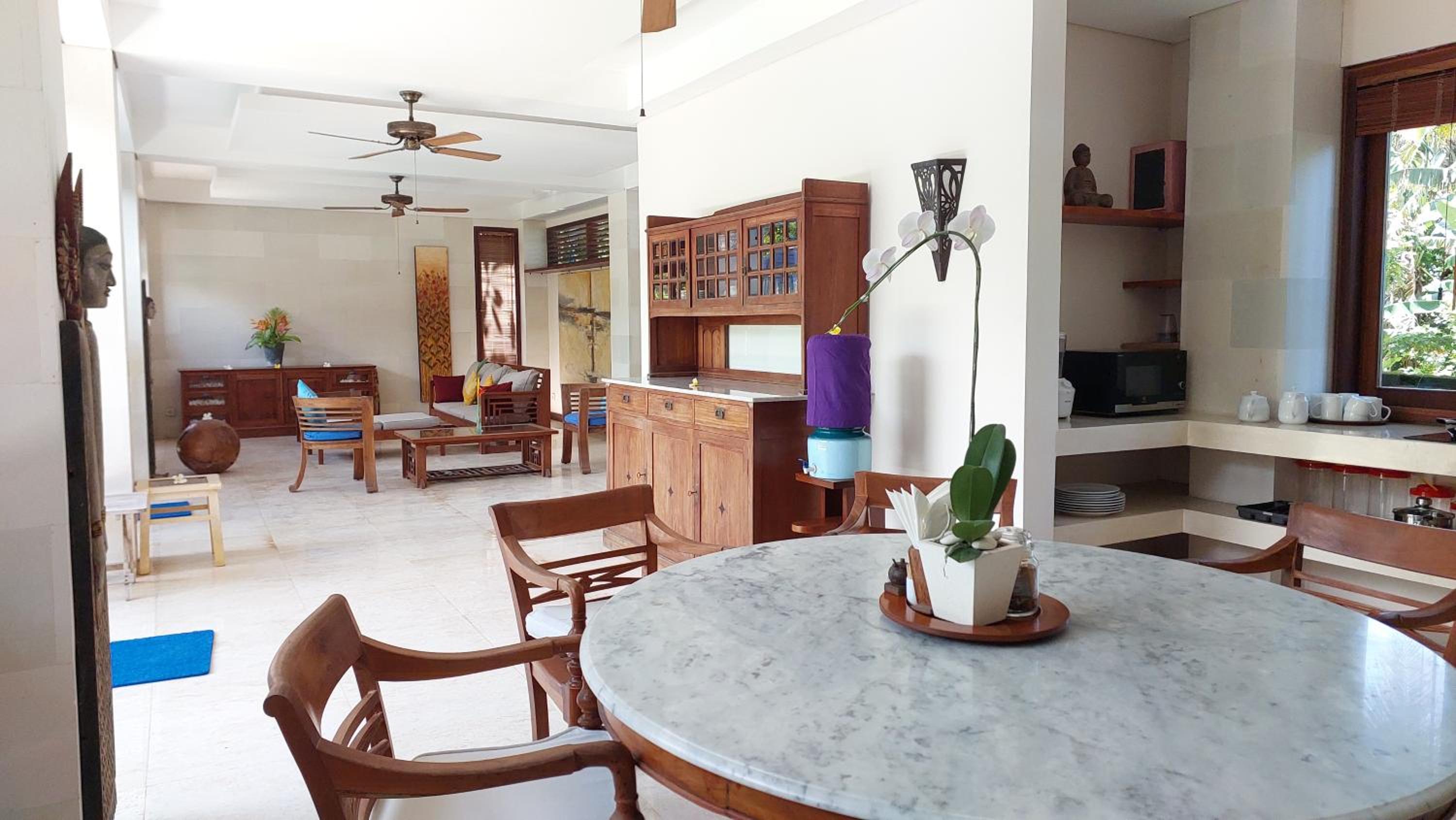 Three-Bedroom Villa - Photo 9