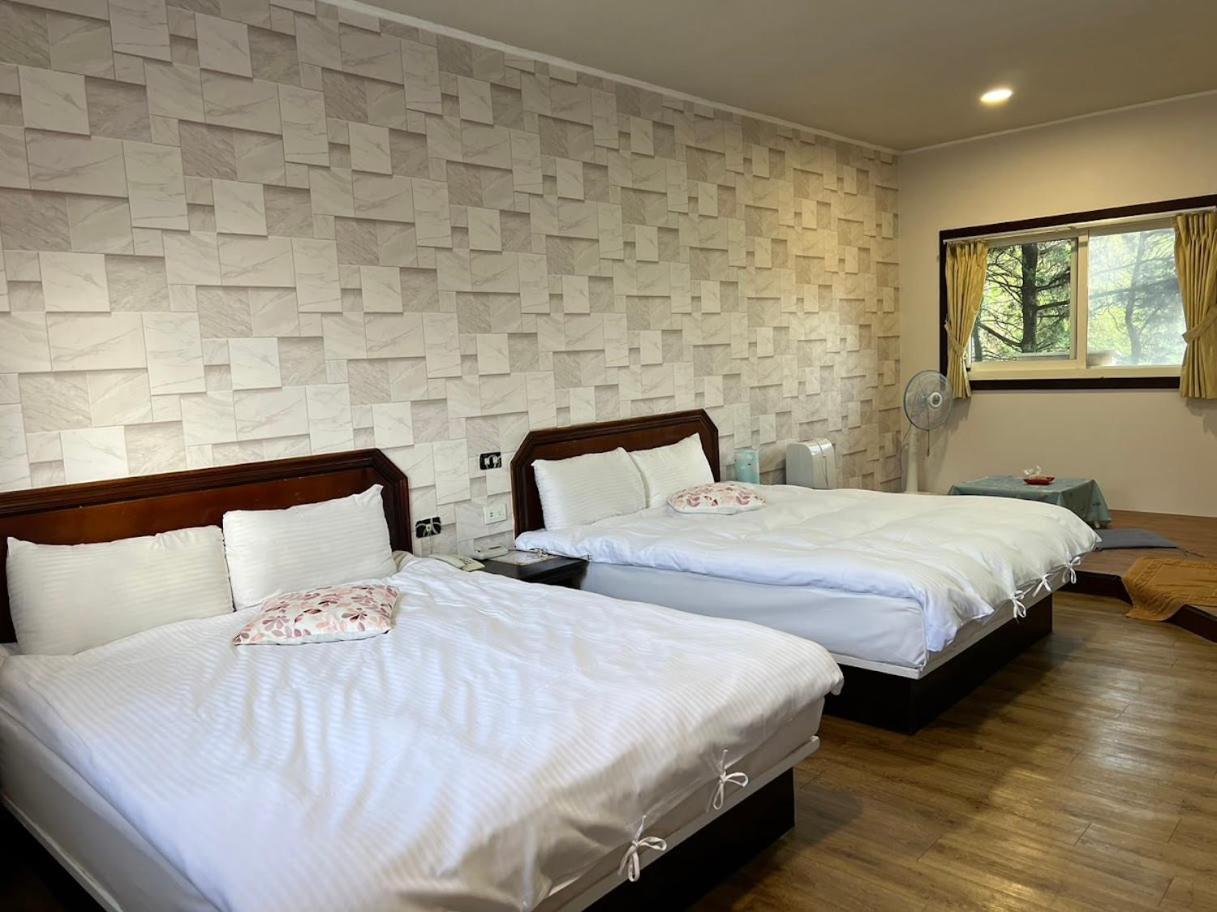 Standard Quadruple Room - Photo 12