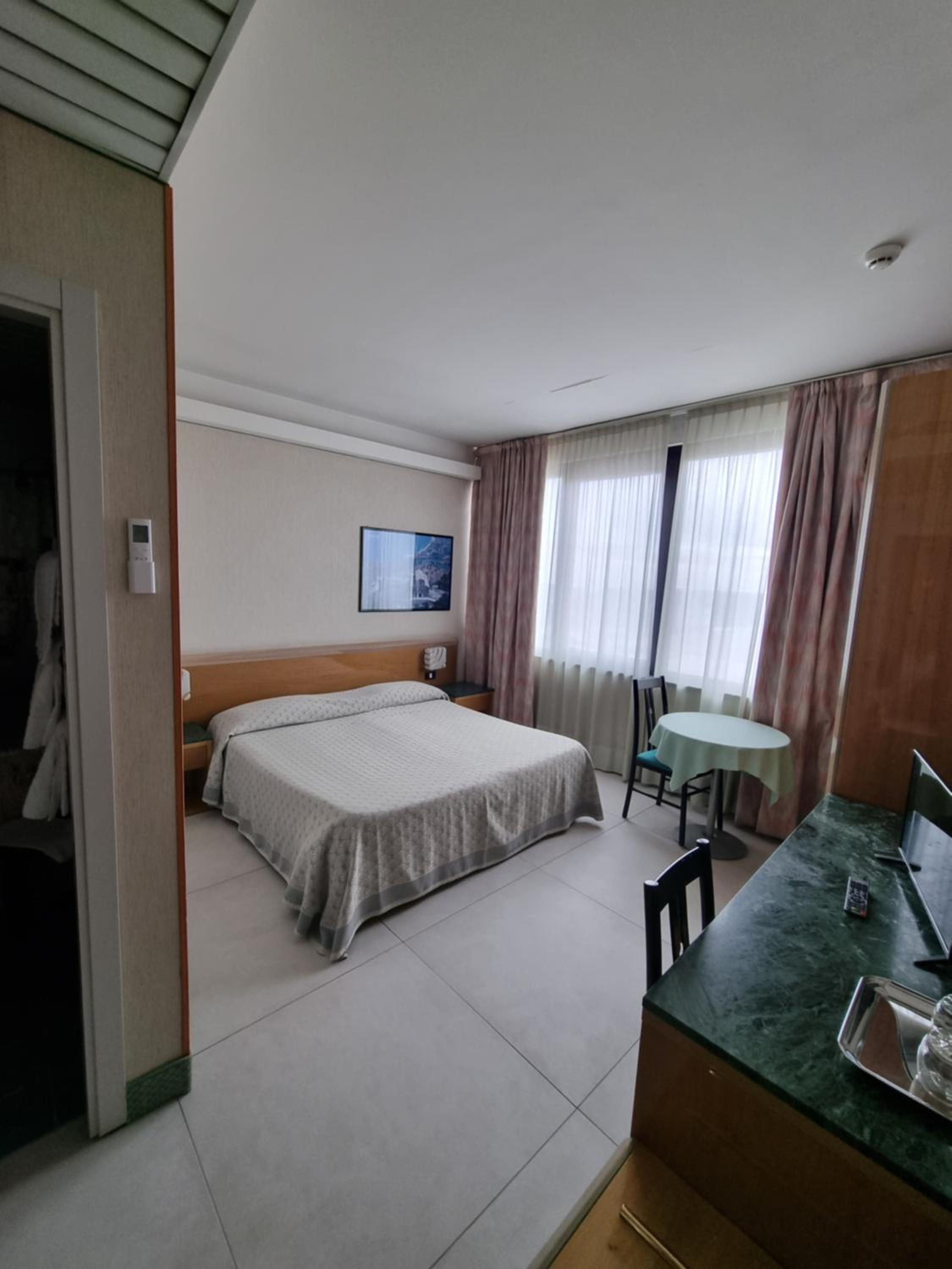 Double Or Twin Room photo 2