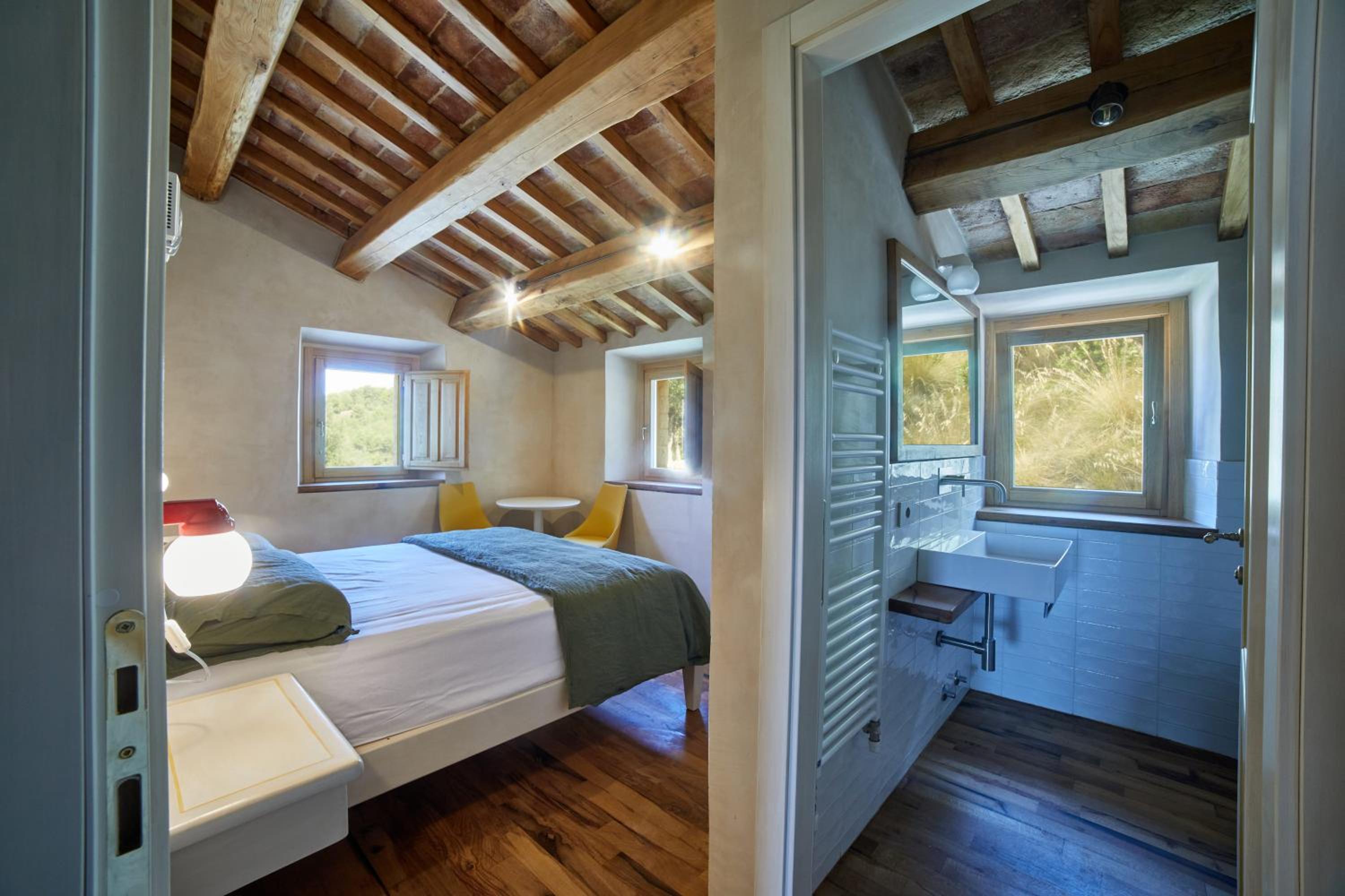 Double Room with Private Bathroom photo 2