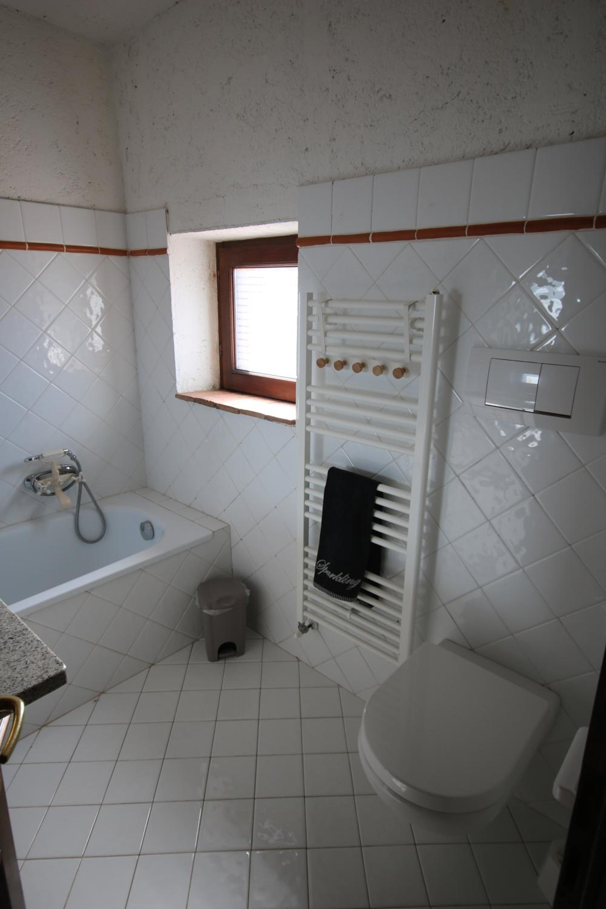 Apartment with Pool View  - Photo 4