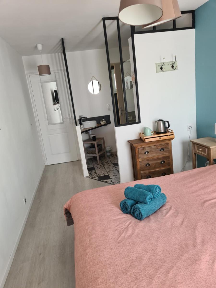 Double Room with Private Bathroom photo 2