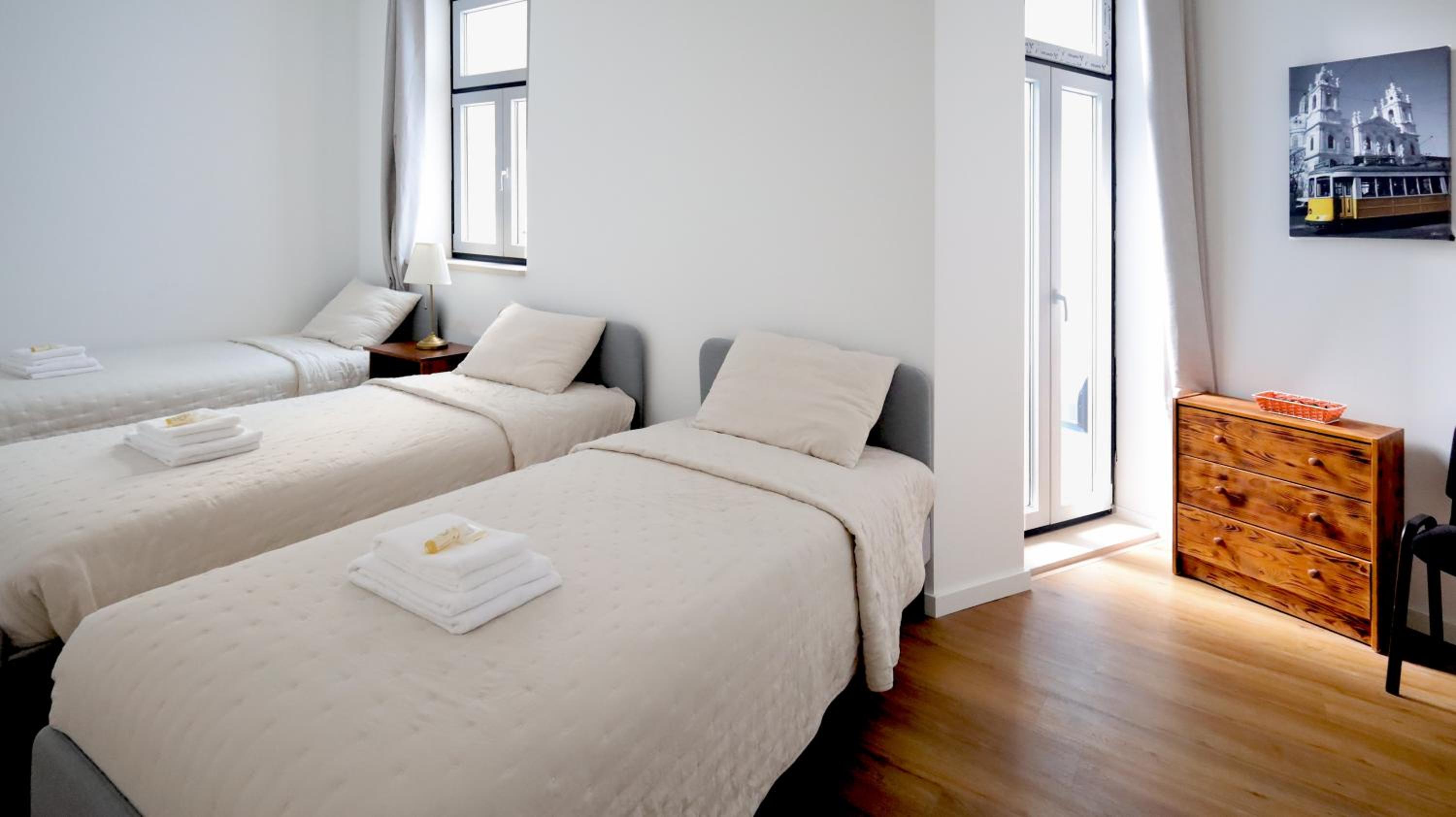 Three-Bedroom Apartment - Photo 20