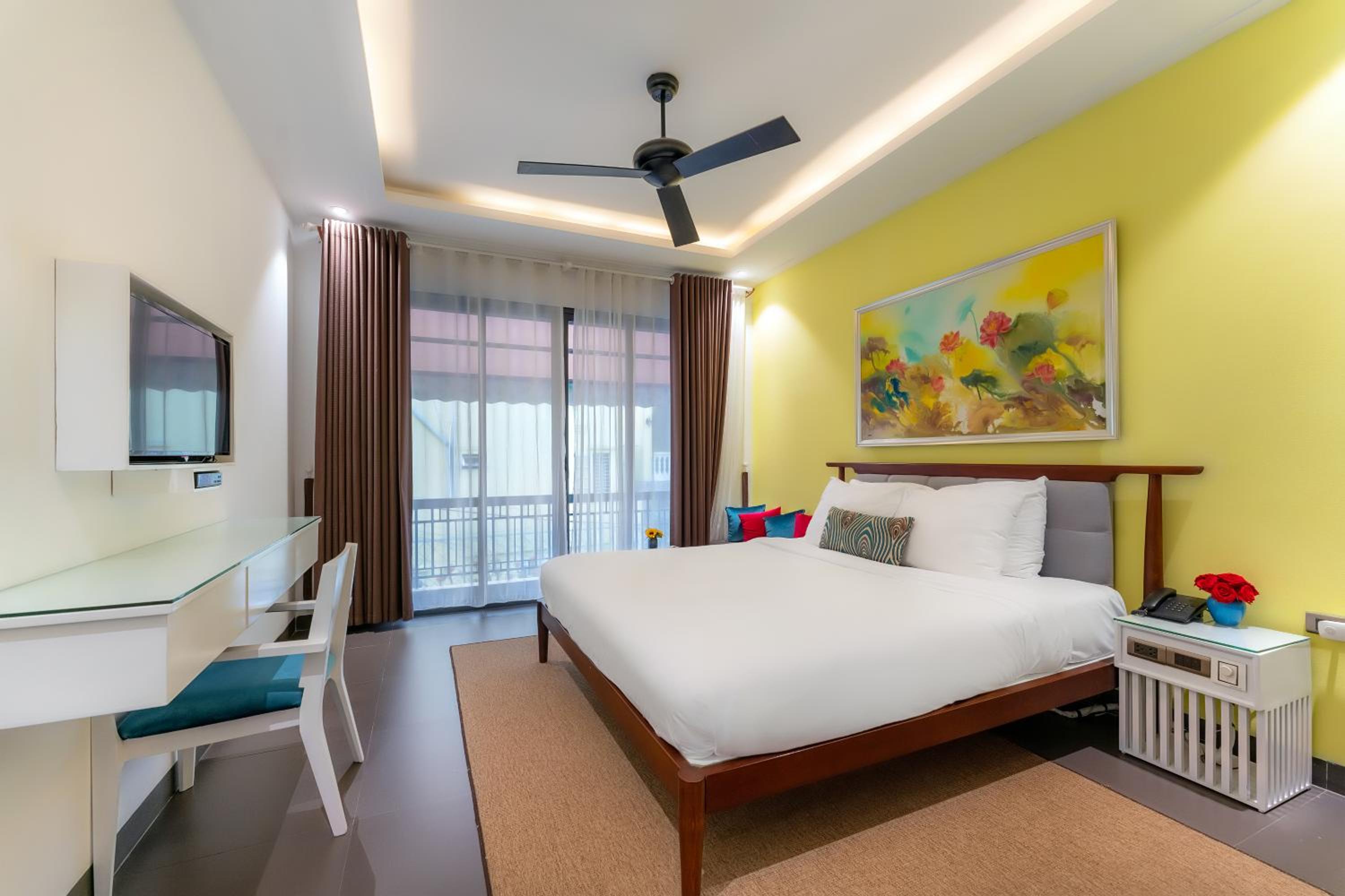 Double or Twin Room with Bathroom