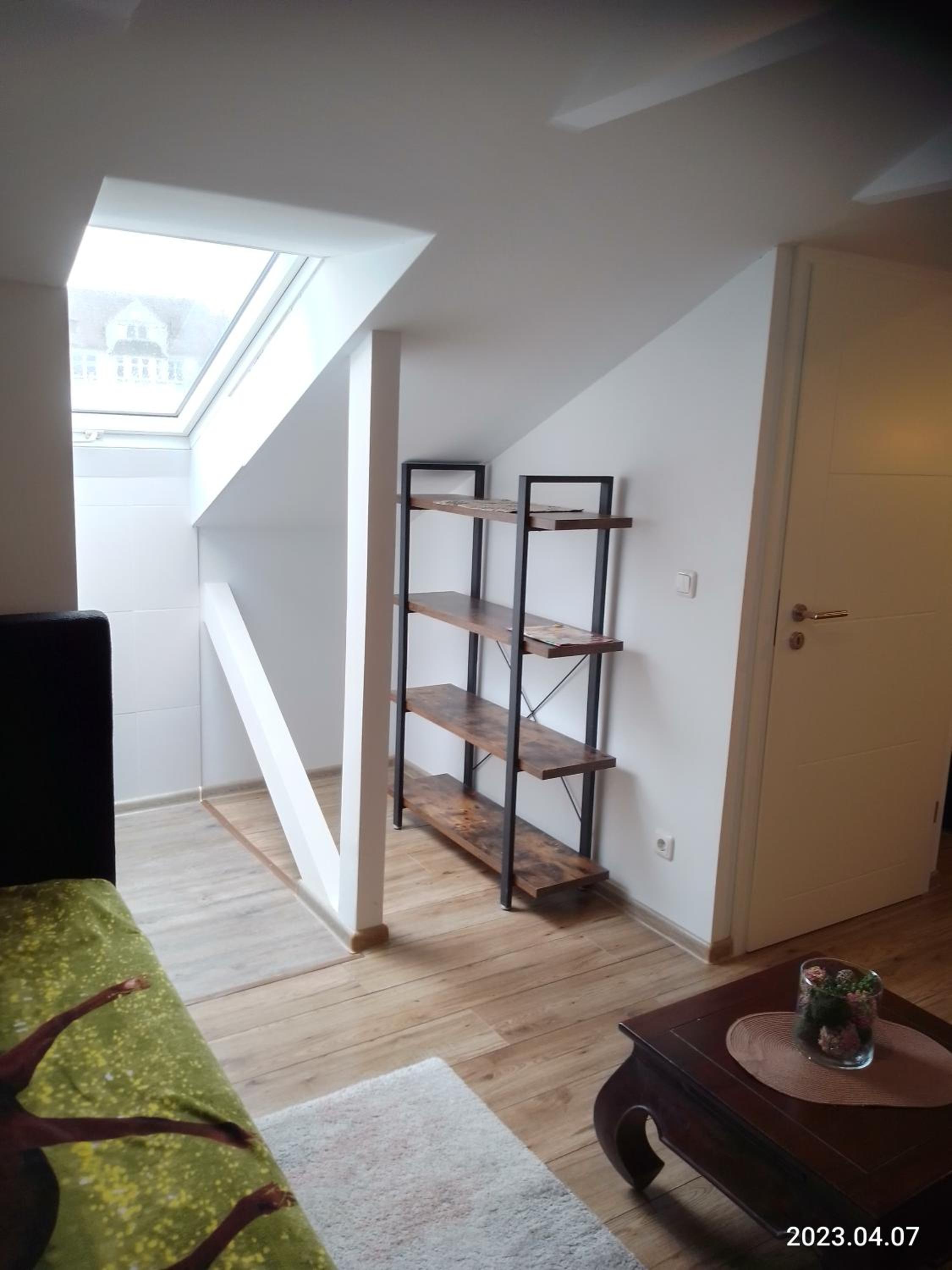 Apartment with Terrace - Photo 18