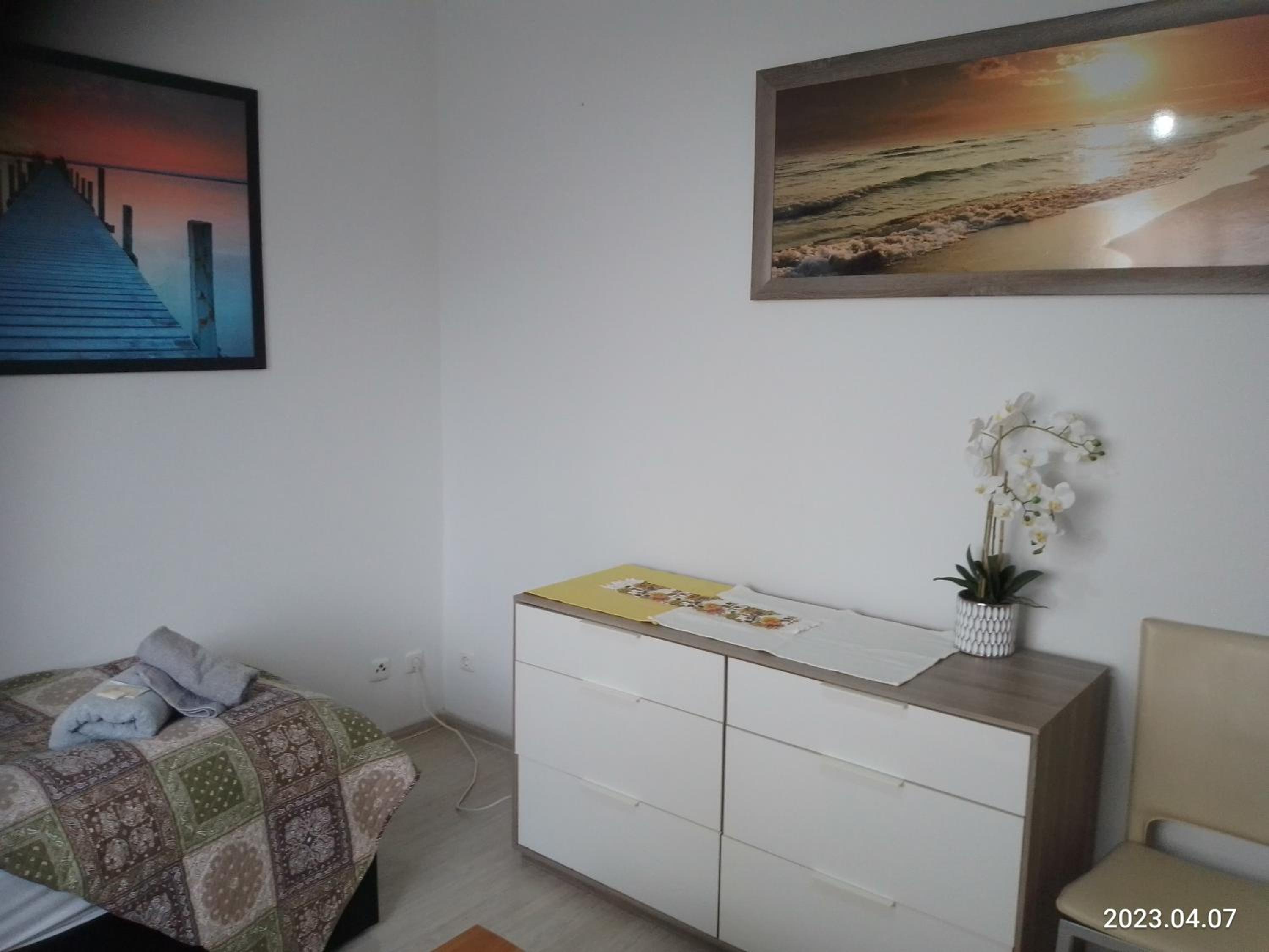 Apartment with Terrace - Photo 17