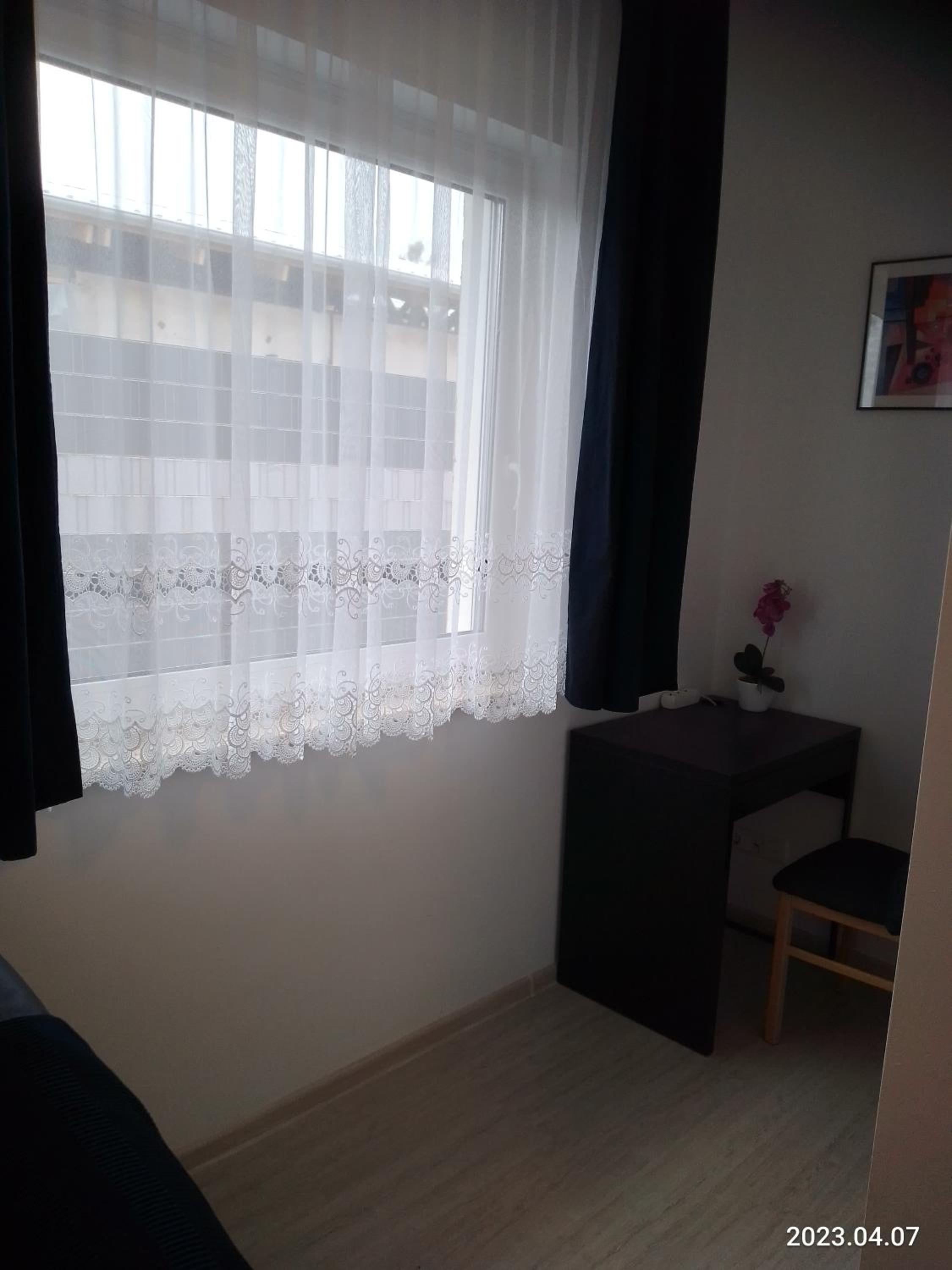 Apartment with Terrace - Photo 8