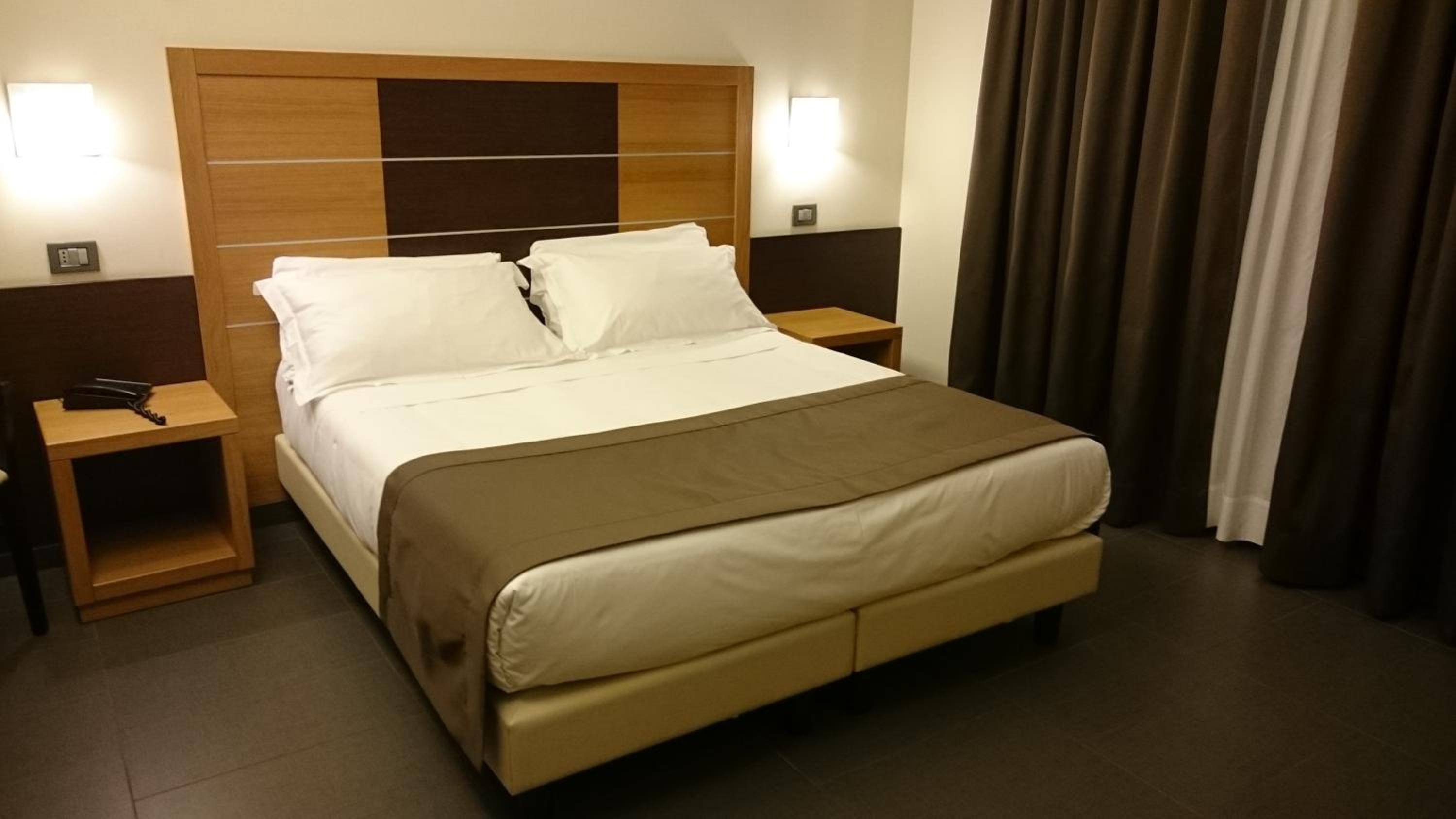Superior Double or Twin Room with Terrace - Photo 3