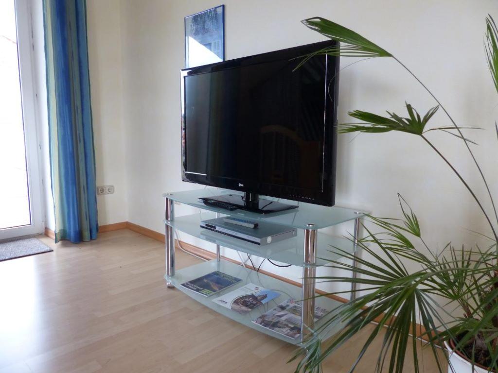 Apartment with Balcony photo 2