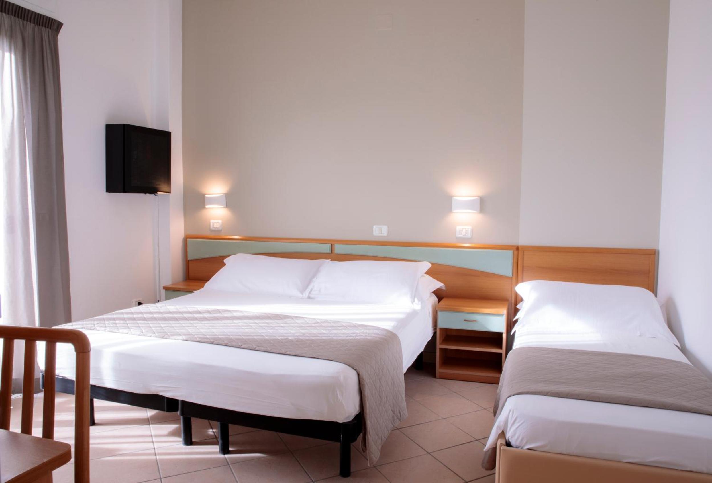 Comfort Triple Room - Photo 2