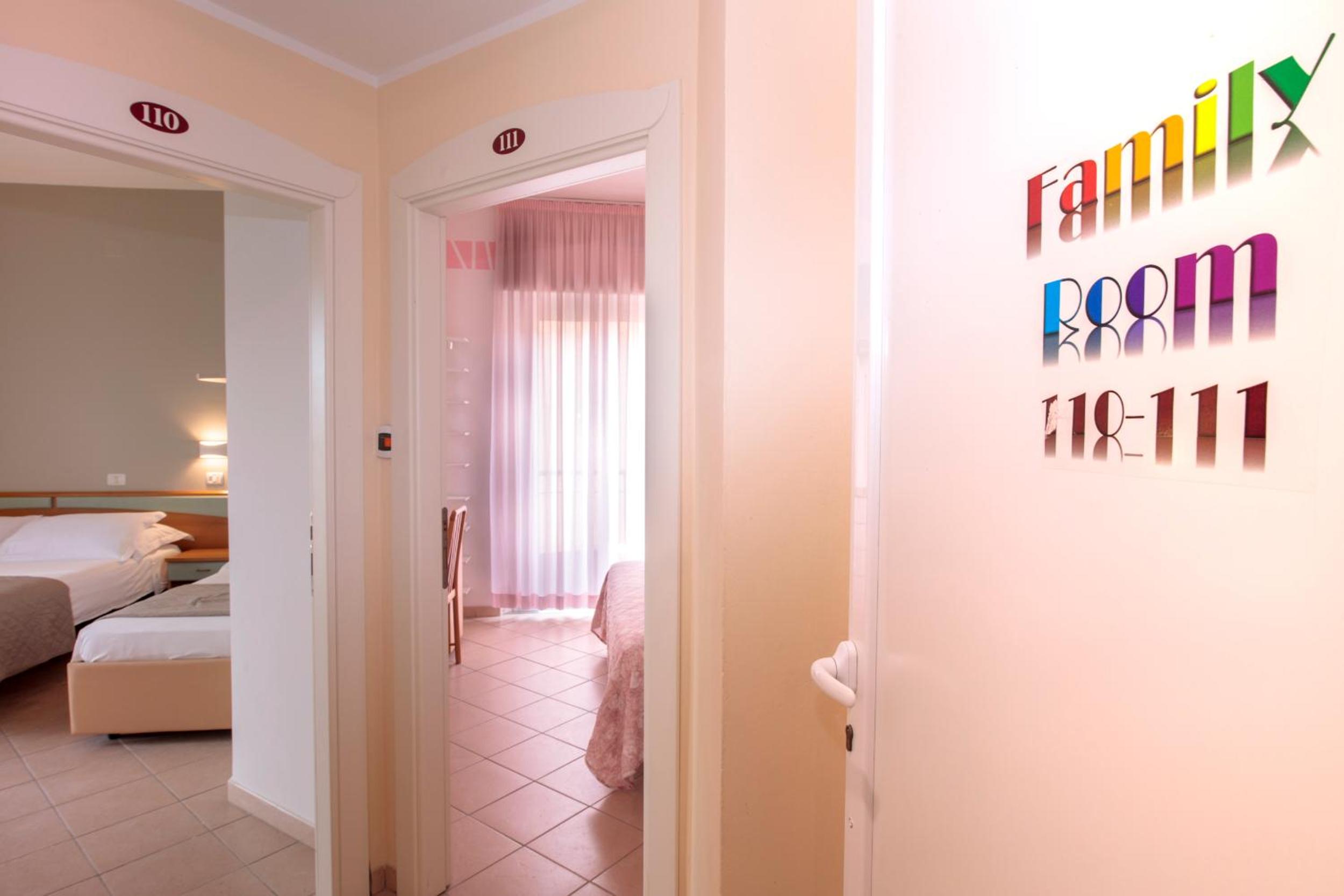 Family Room - Photo 1