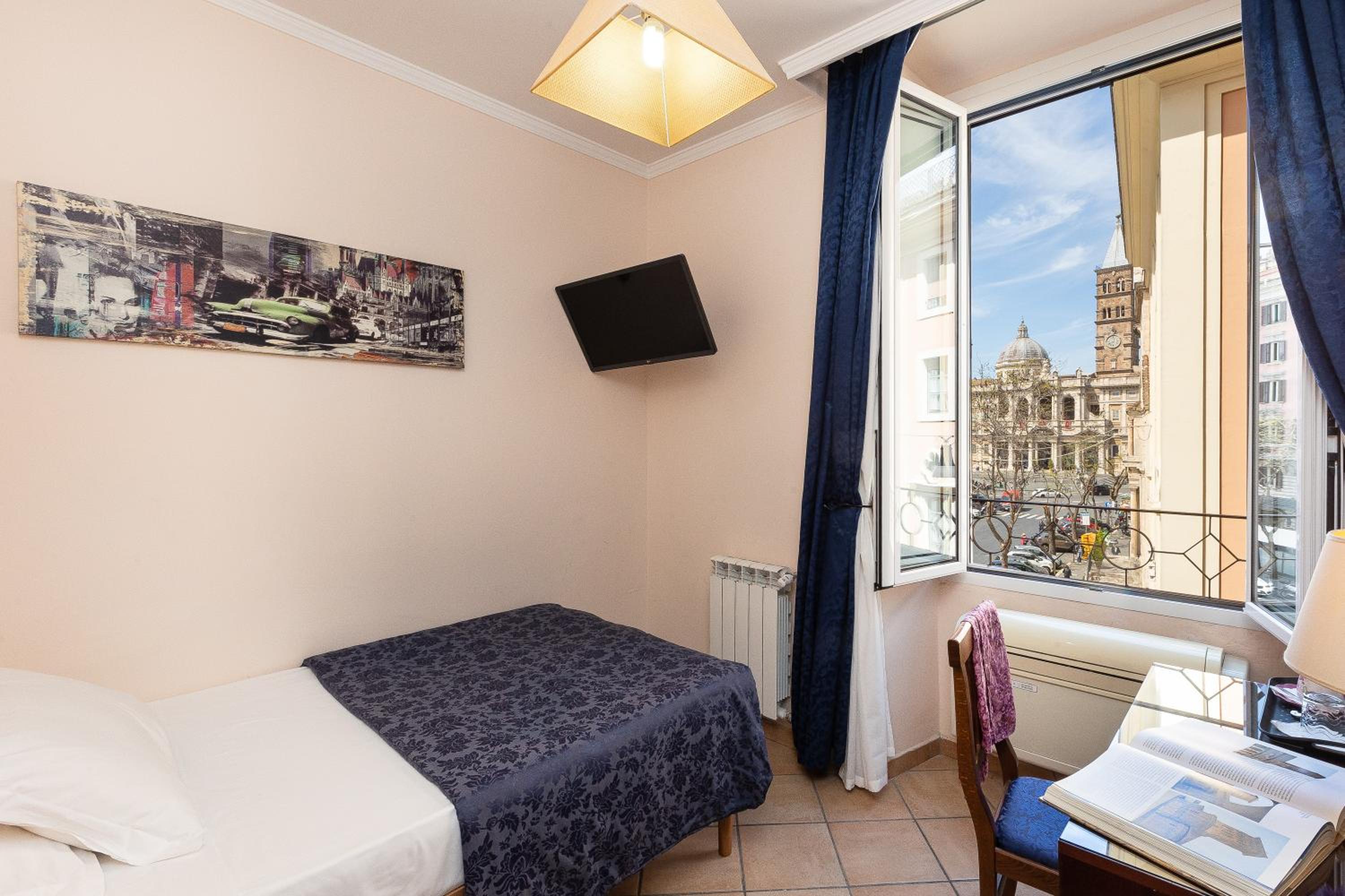 Single Room photo 1