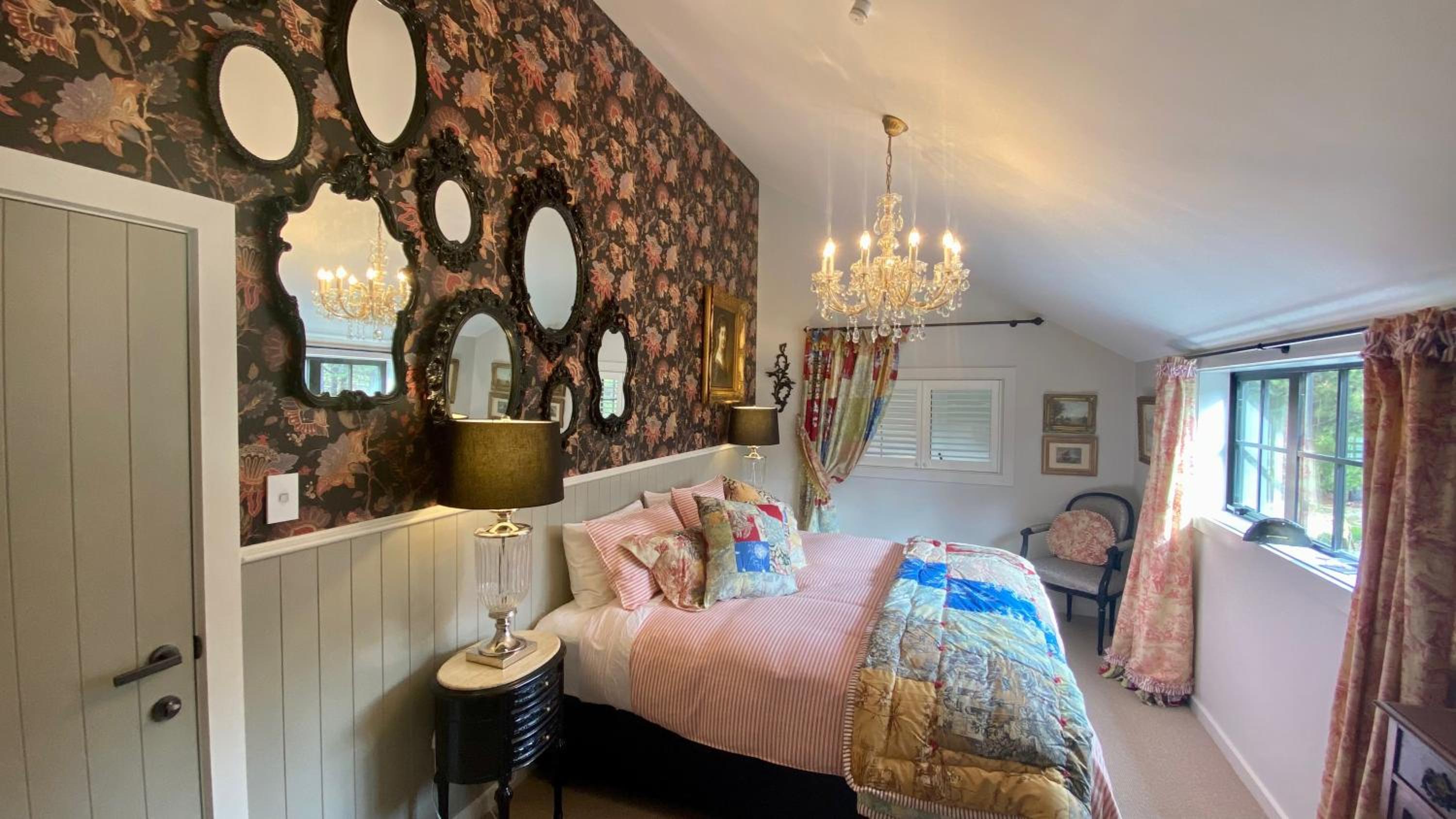Superior King Room photo 1