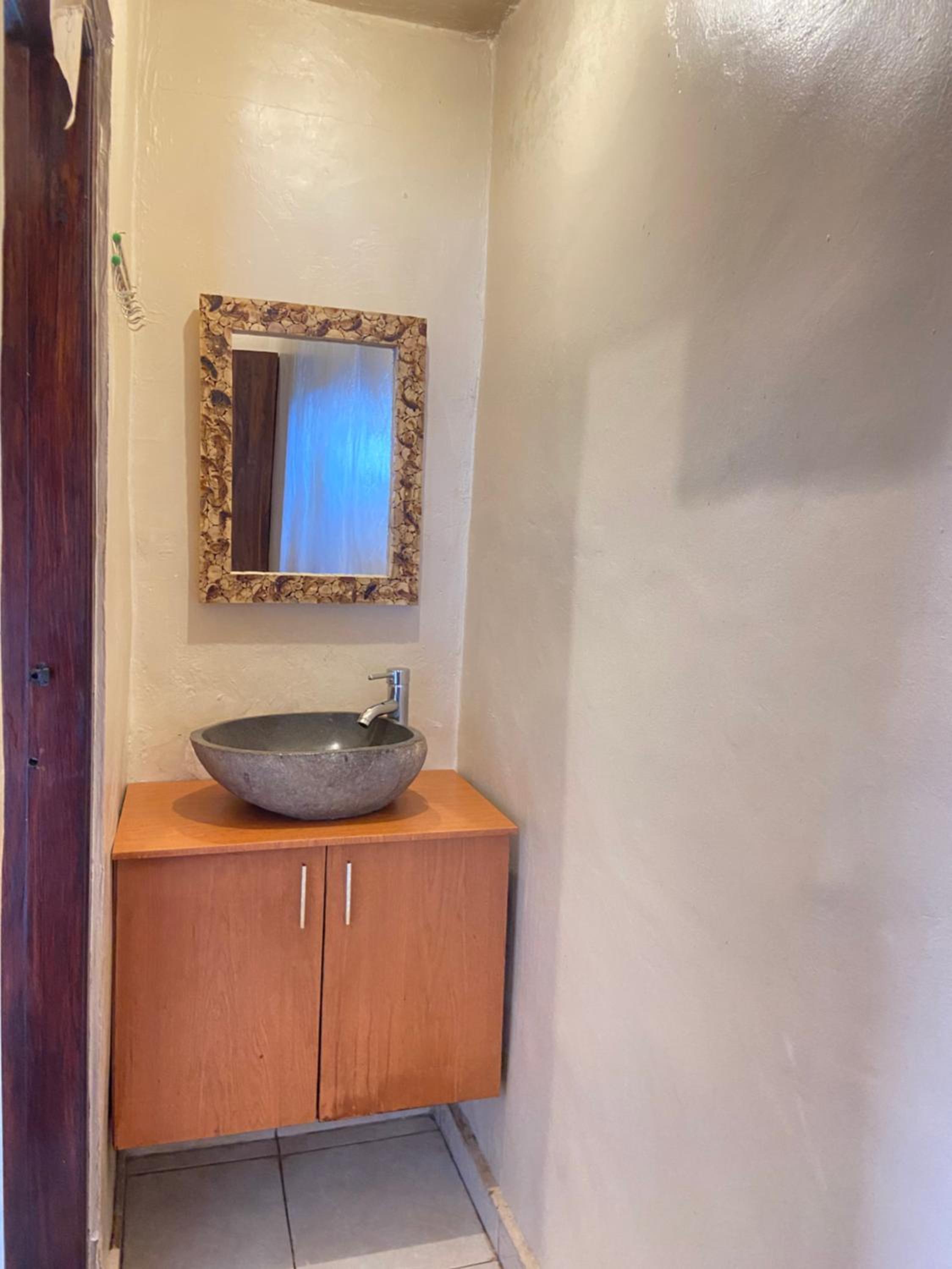 Double Room with Balcony - Photo 32