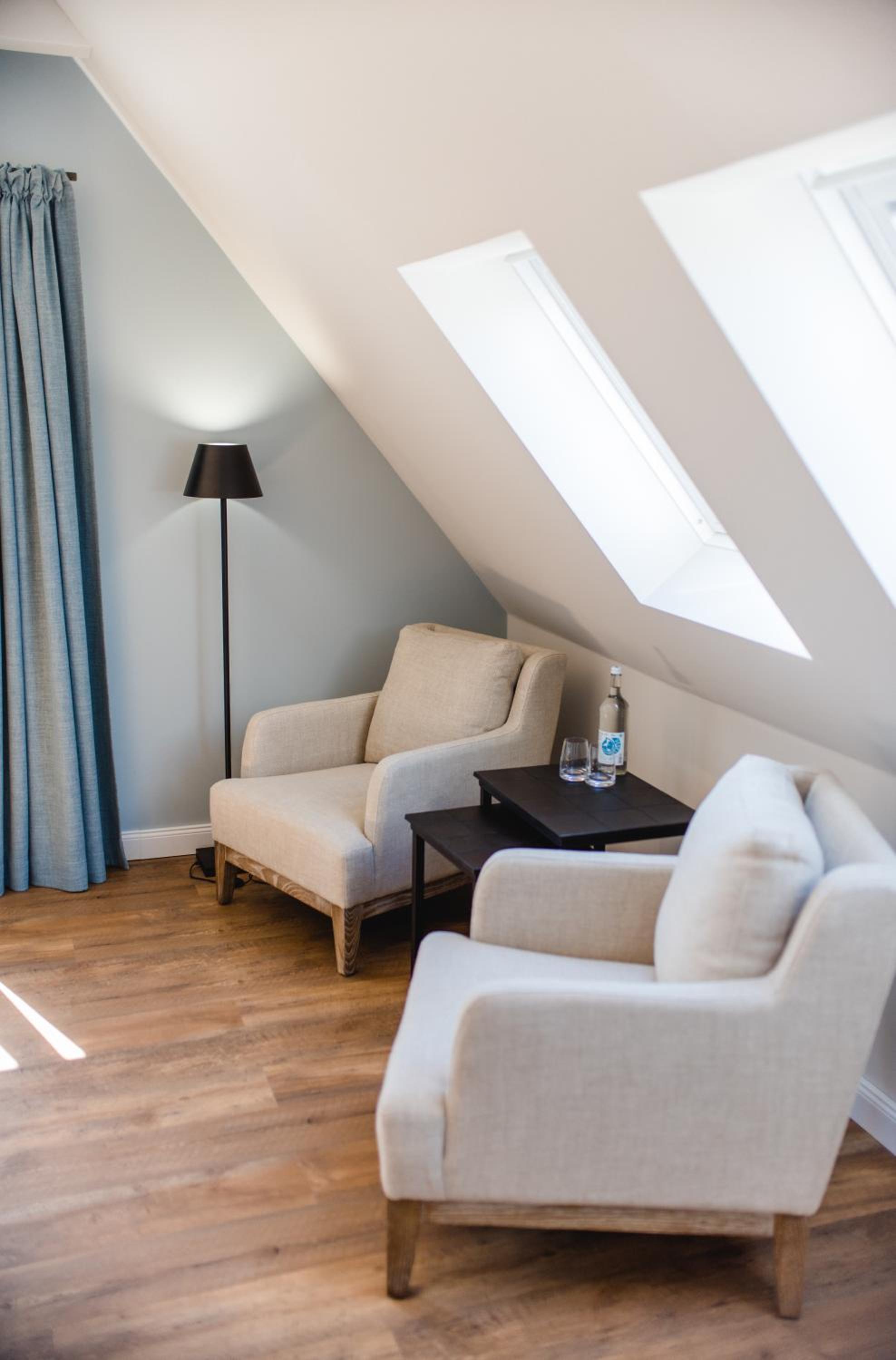Suite - Photo 14