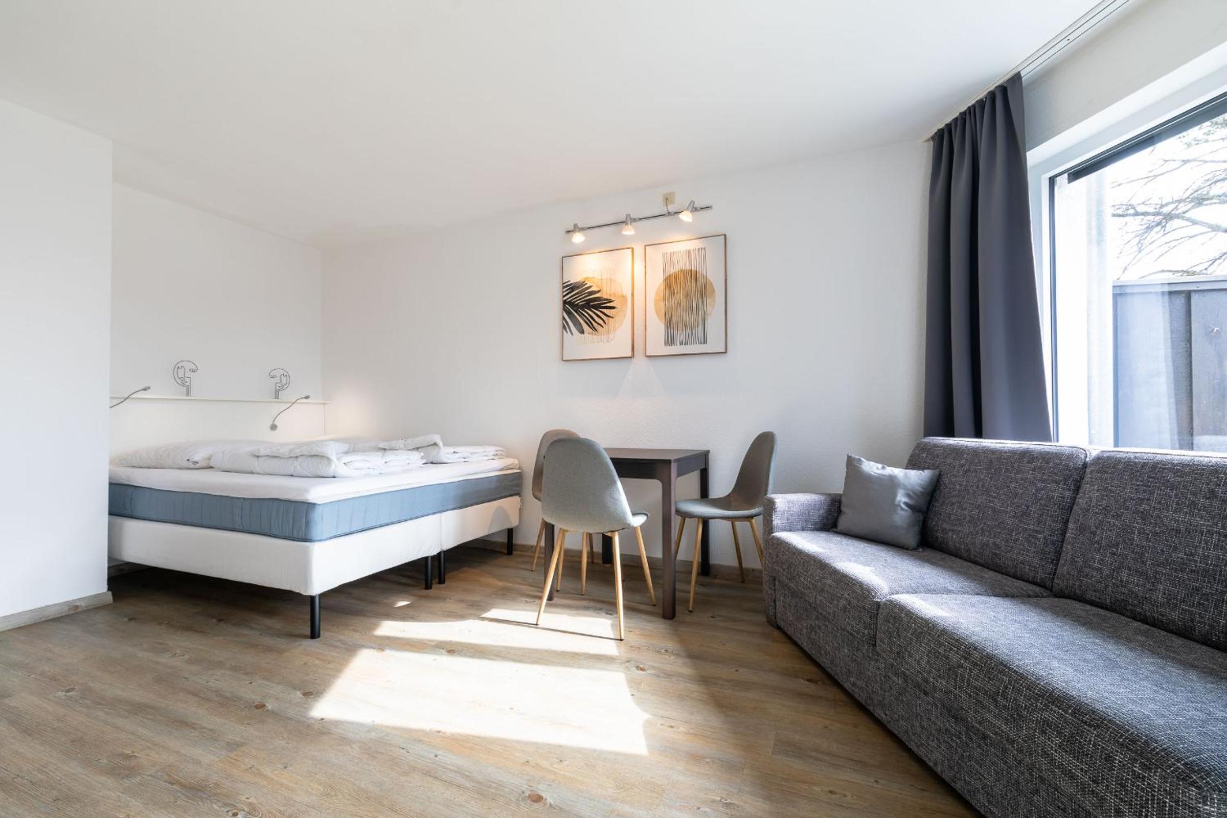 Apartment with Terrace photo 3
