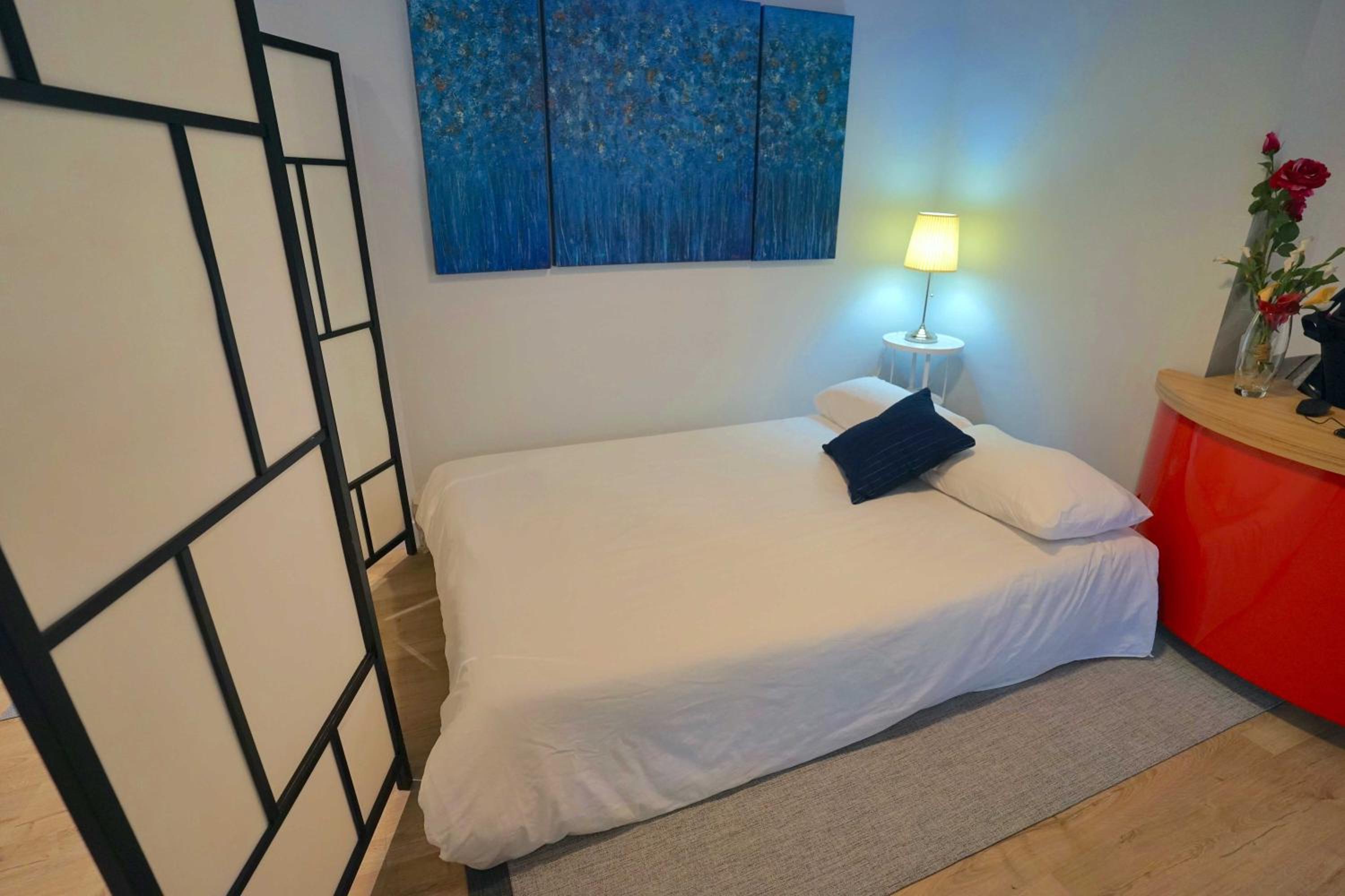 Two-Bedroom Apartment - Photo 8