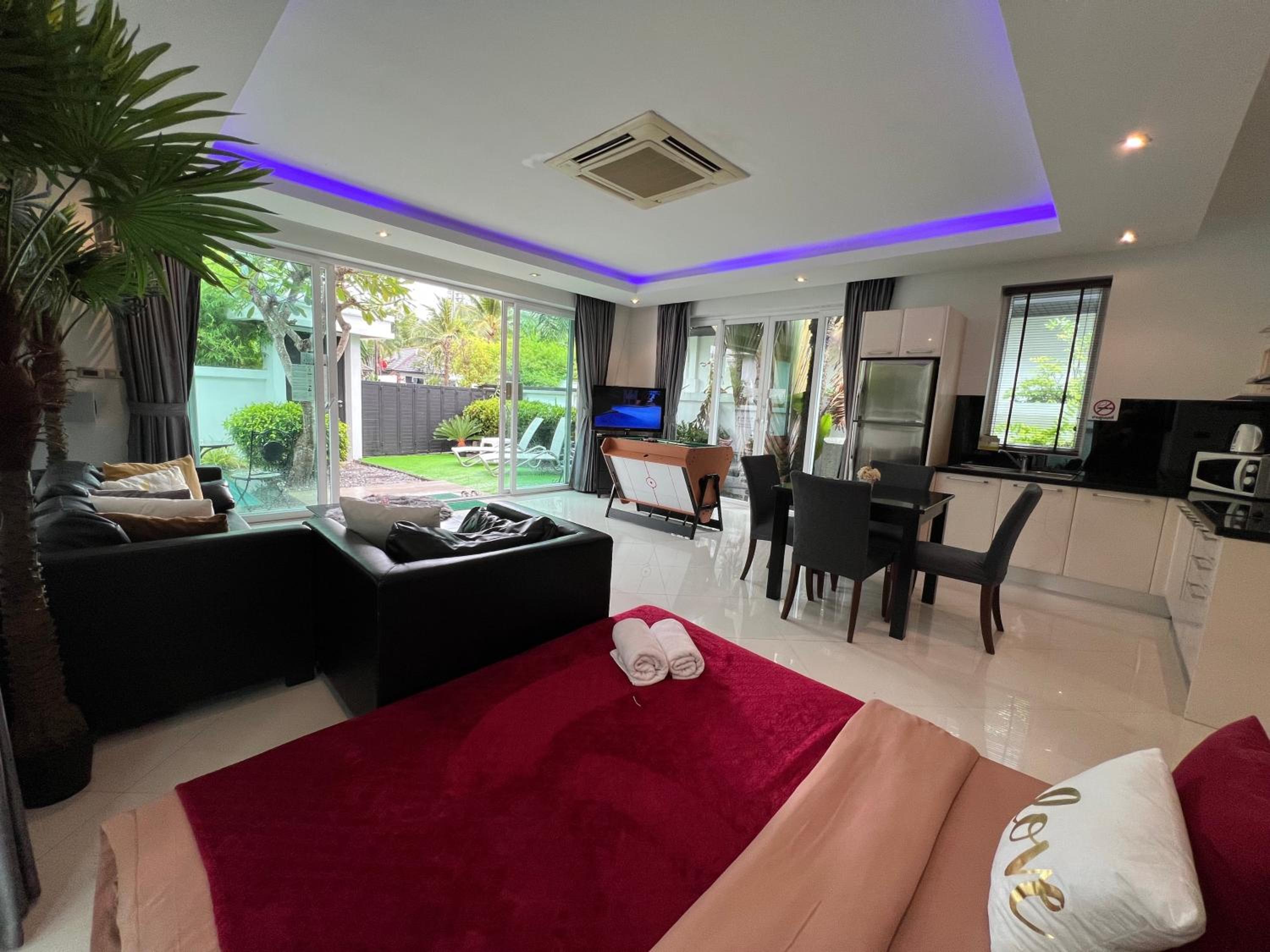 Villa photo 1