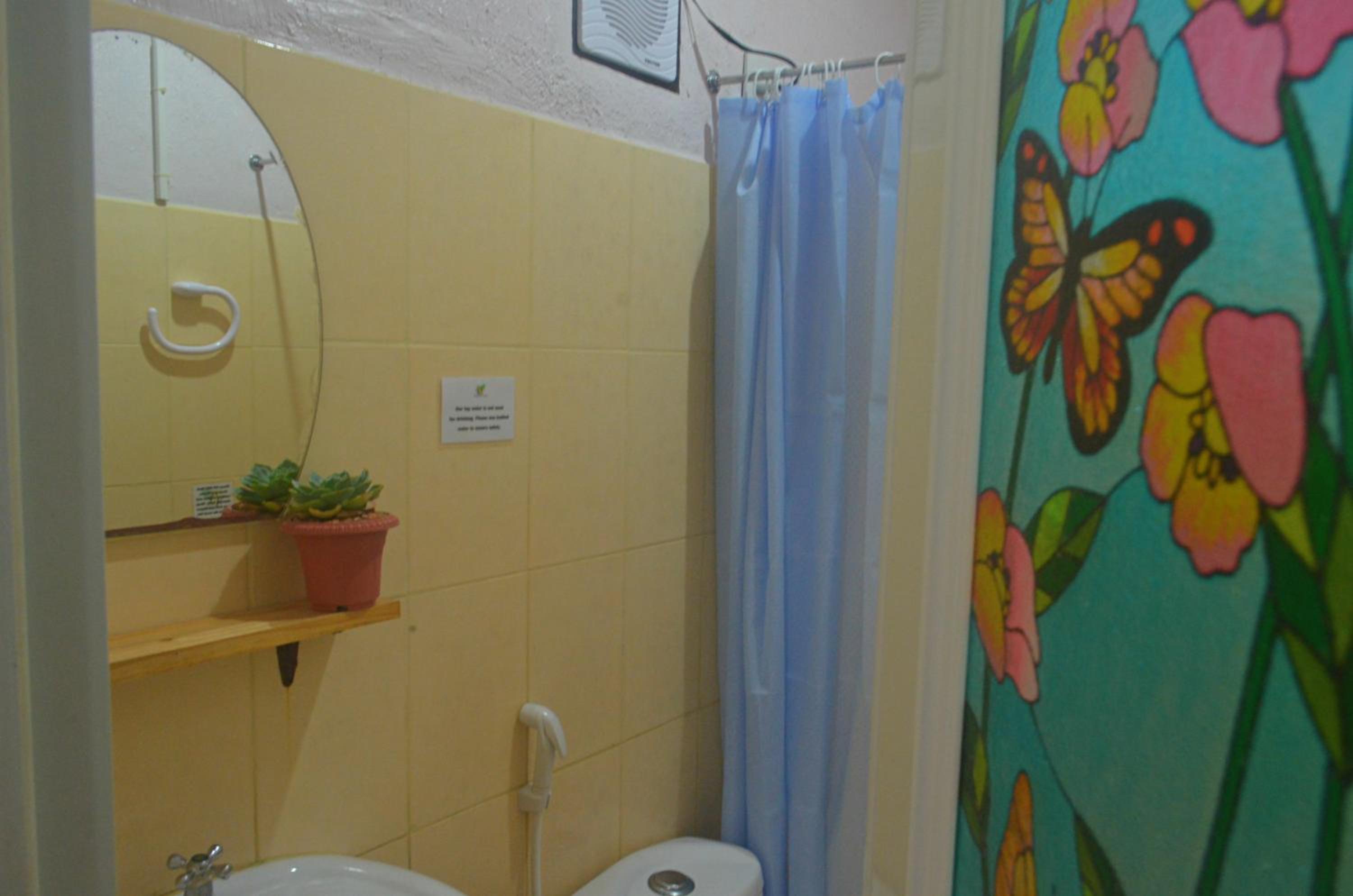 Double Room - Photo 13