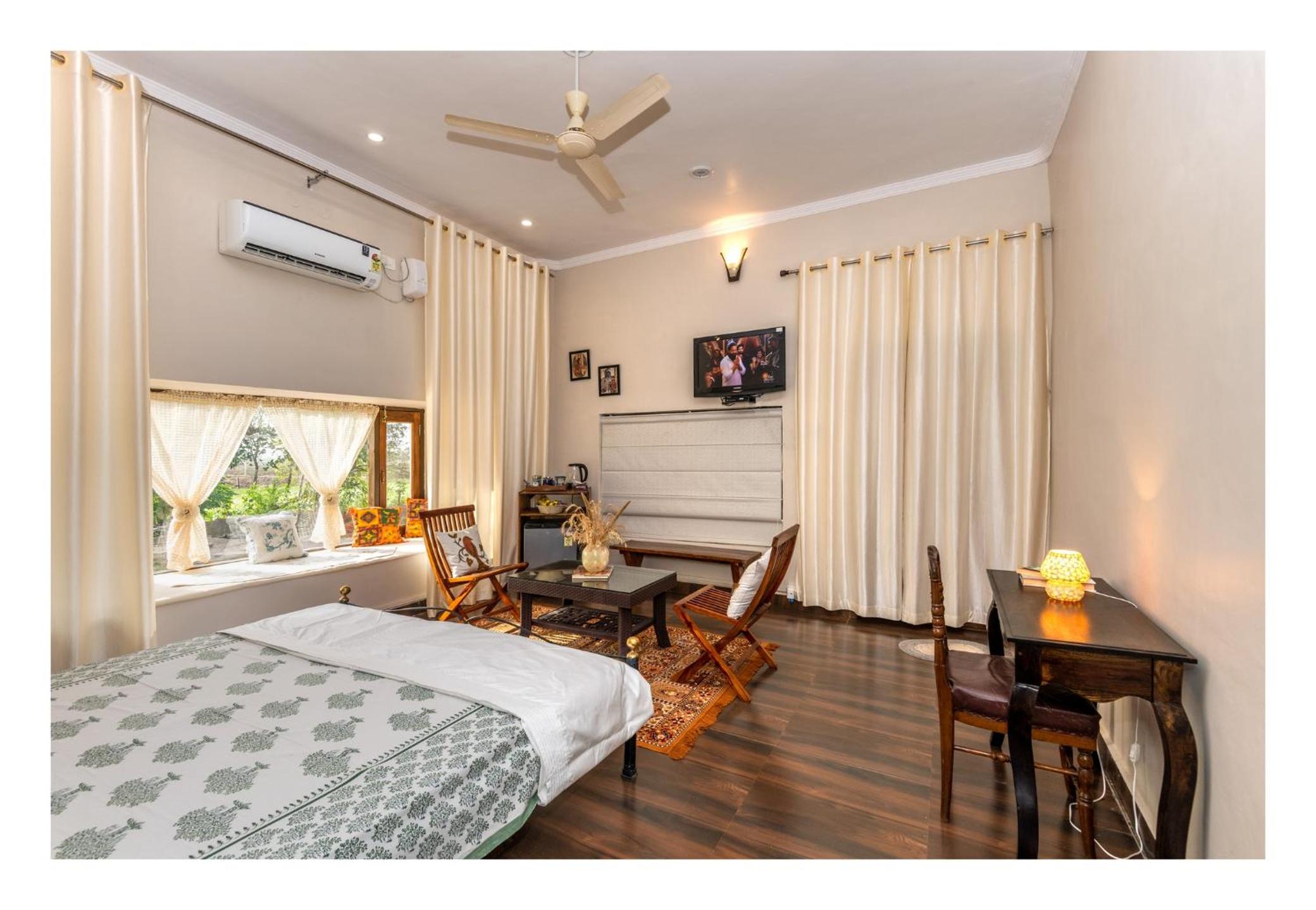 Deluxe Double Room - Photo 4