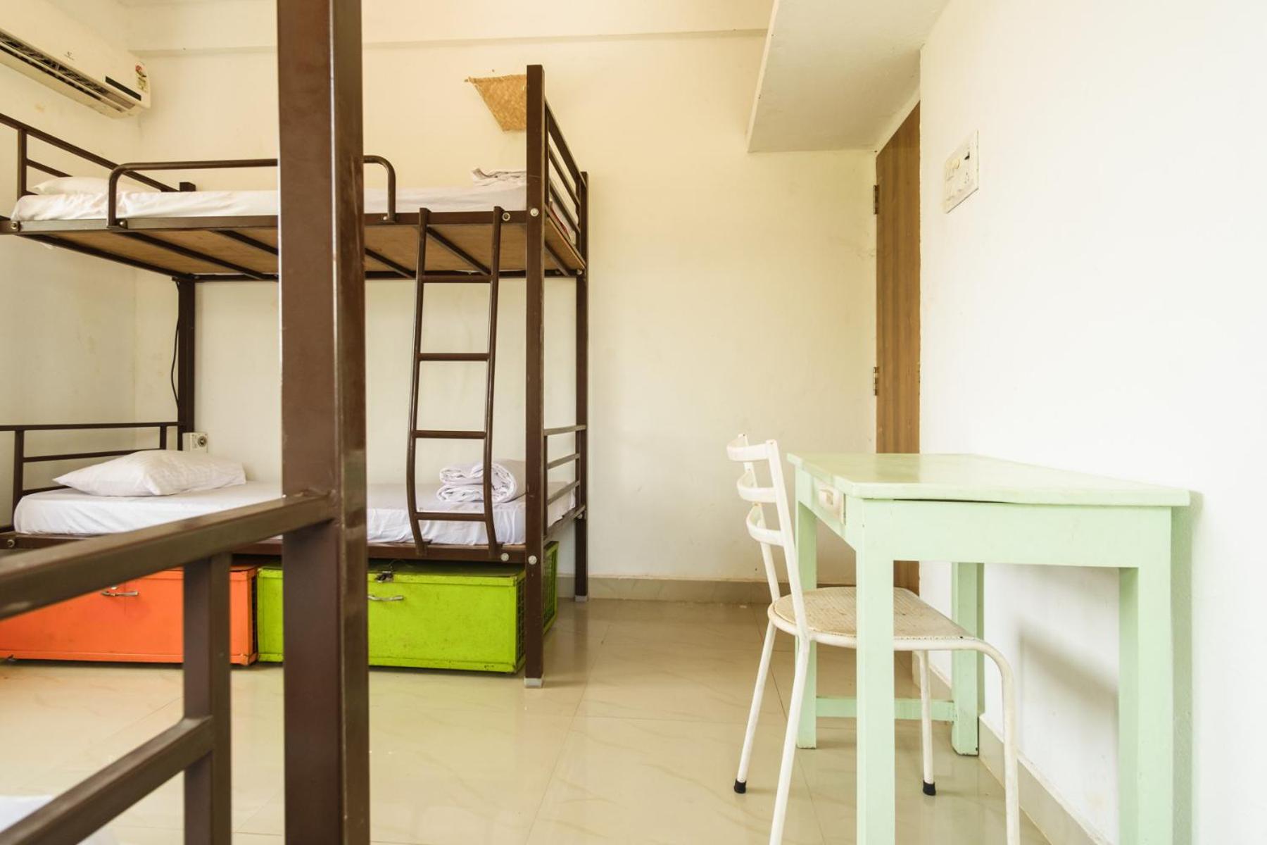 Bed in 4-Bed Female Dormitory Room photo 2