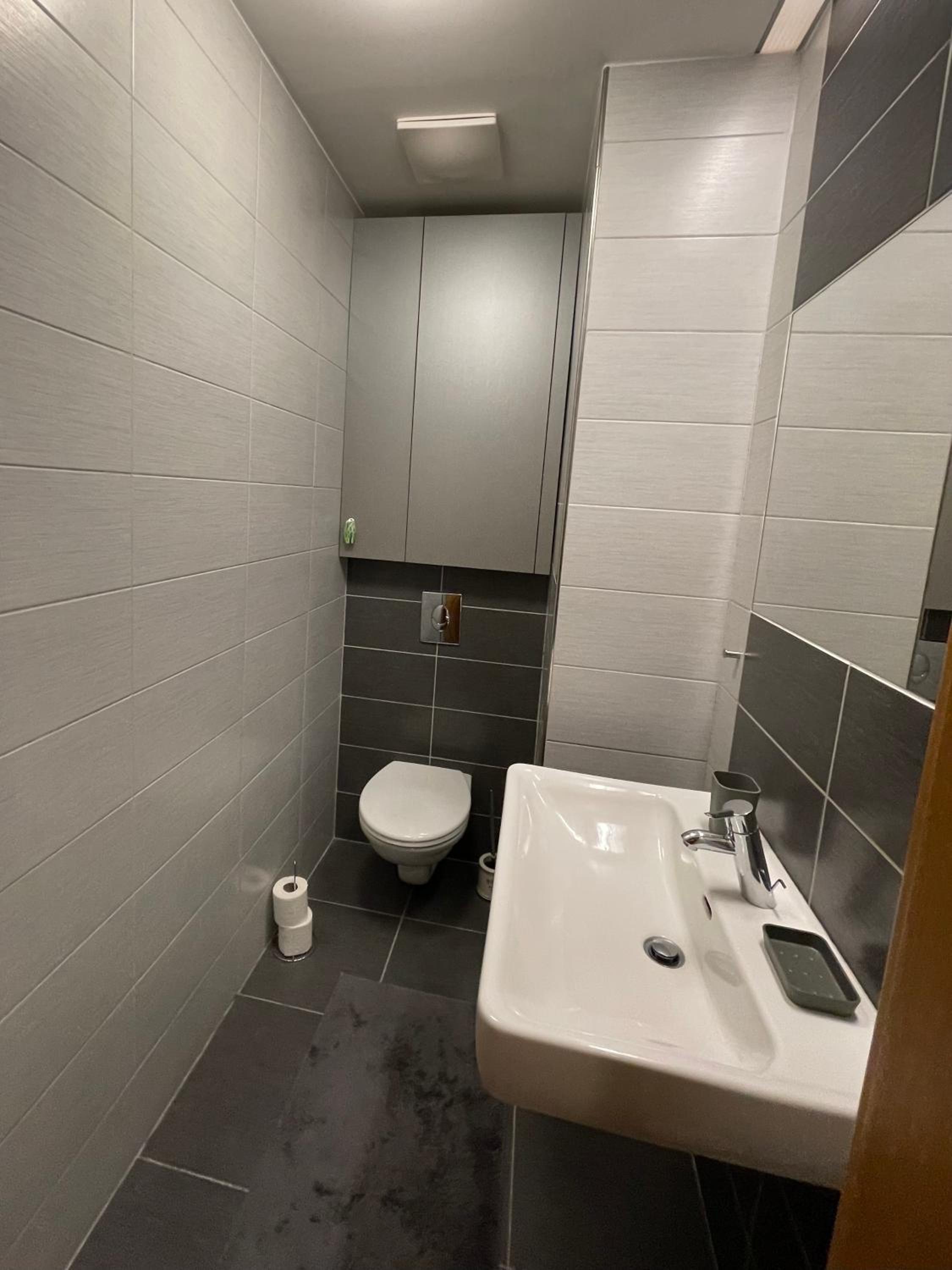 One-Bedroom Apartment - Photo 9