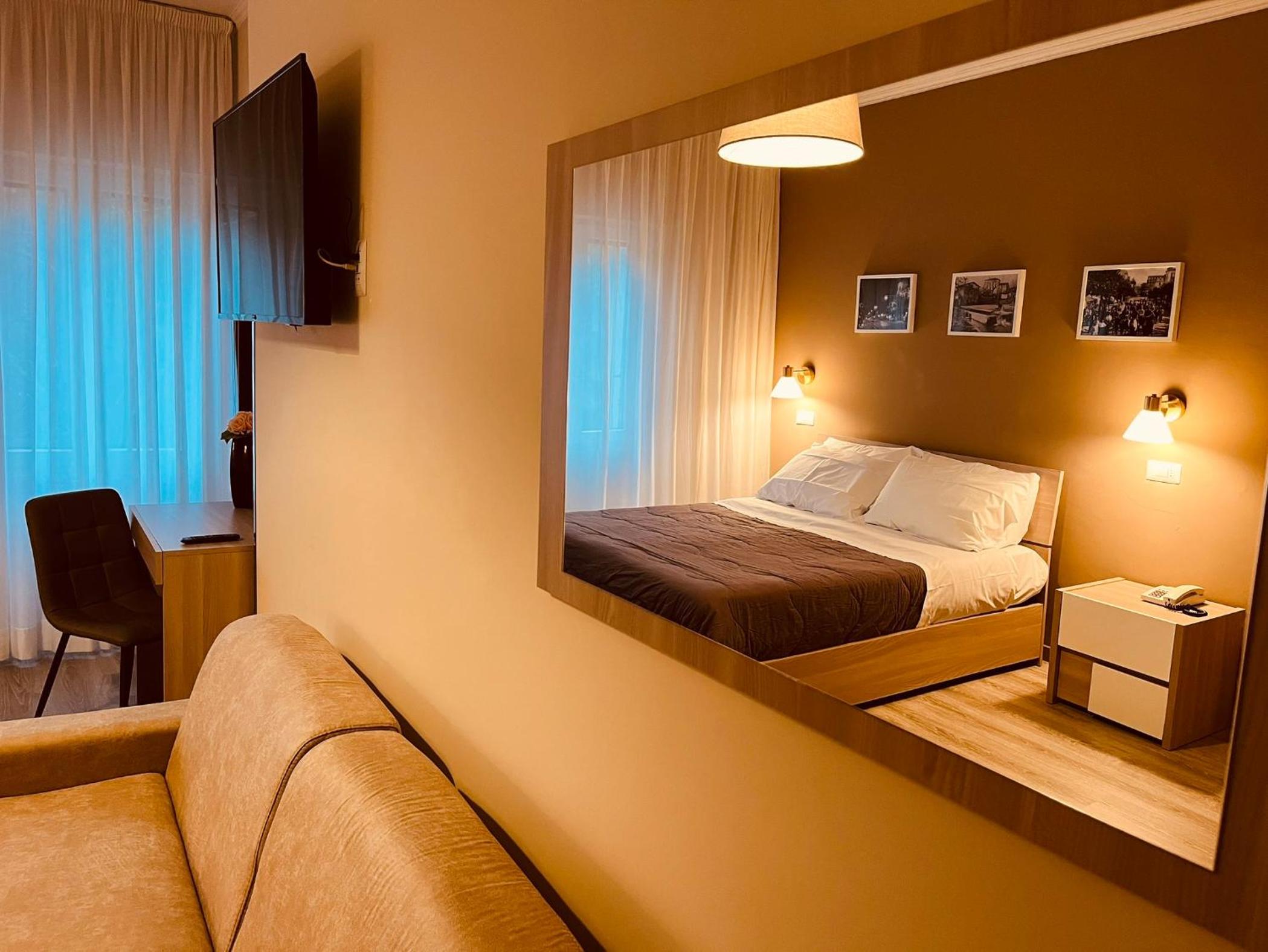Double or Twin Room photo 1