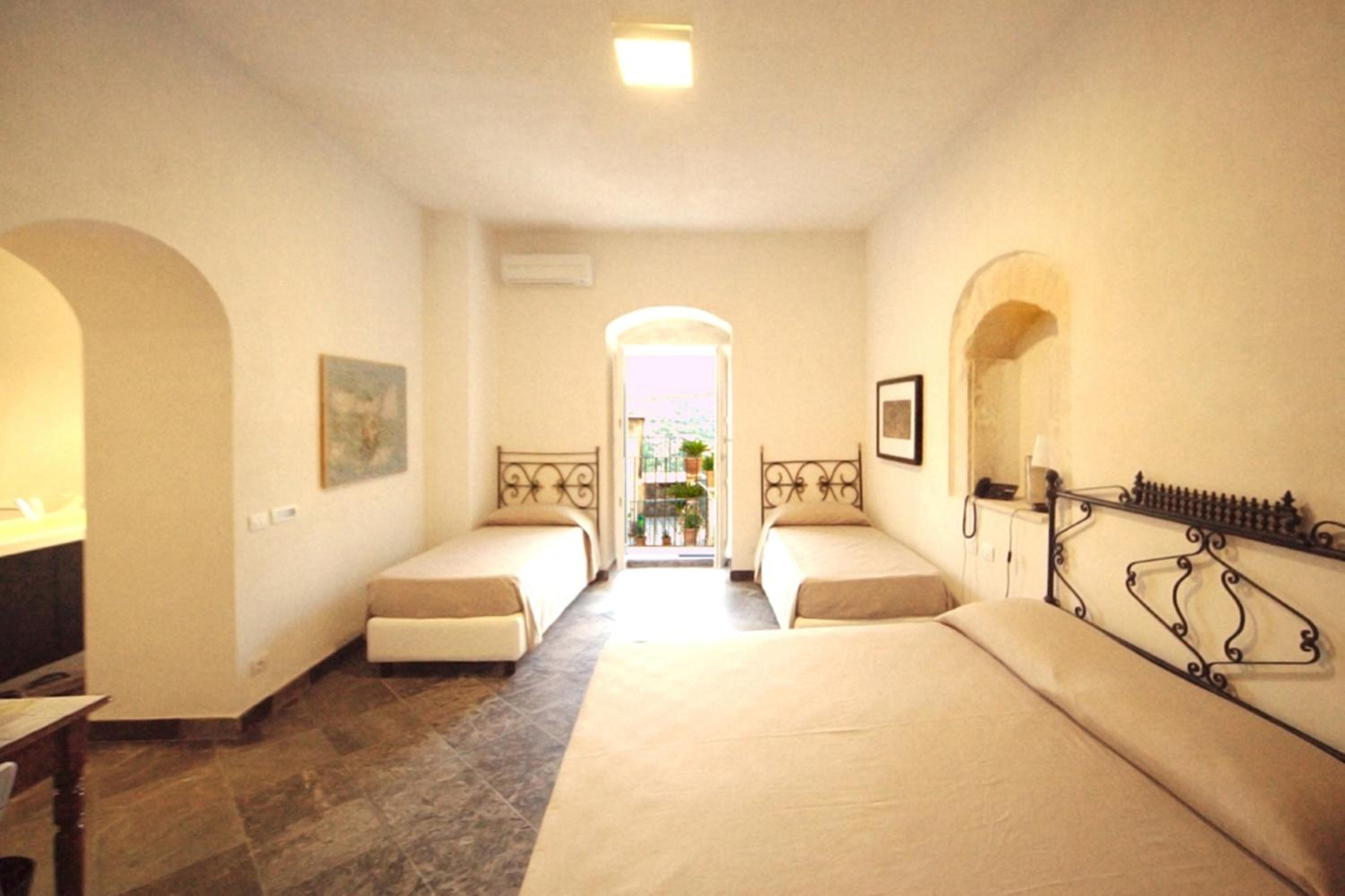 Quadruple Room photo 2