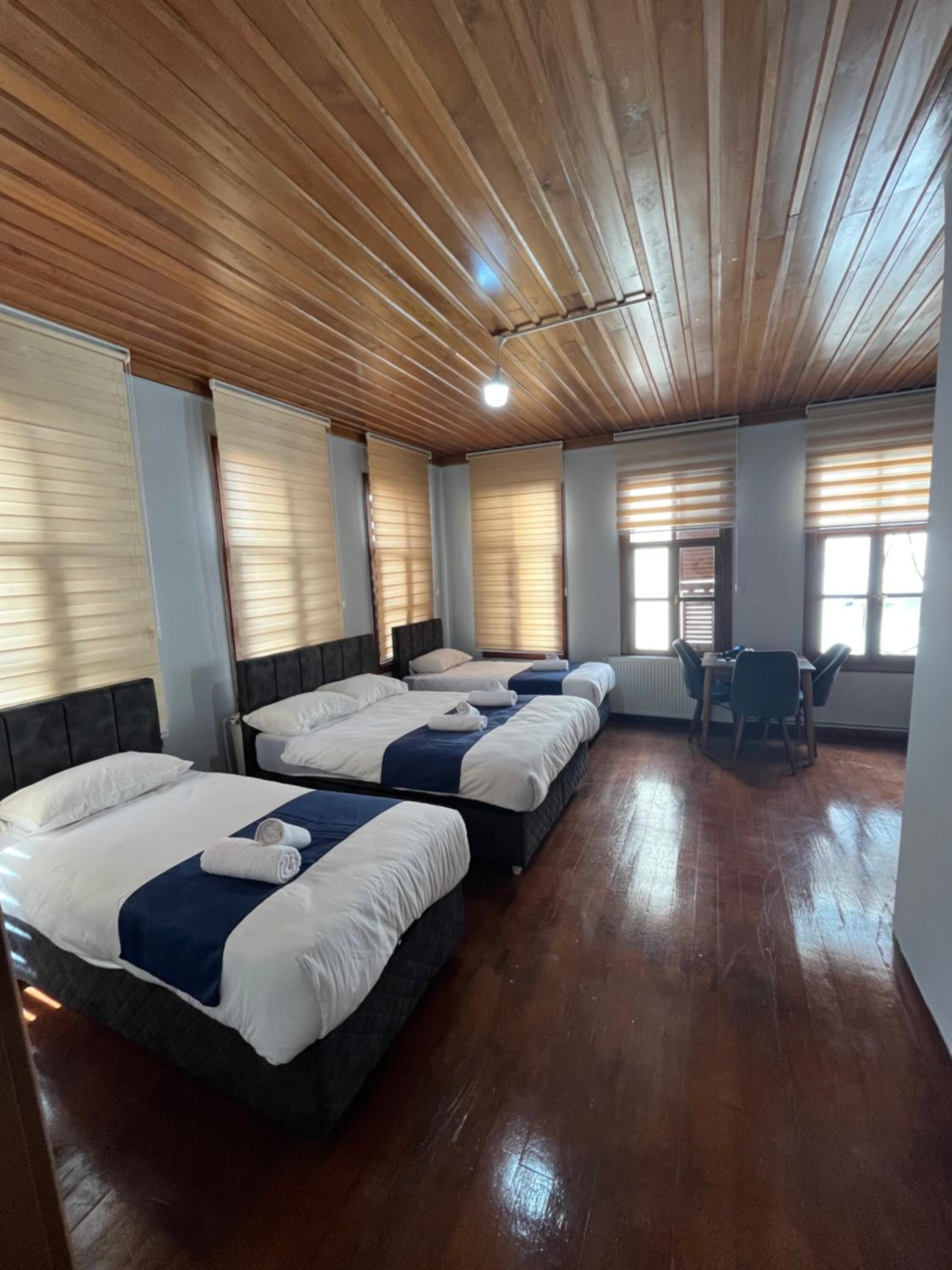Deluxe Quadruple Room photo 3