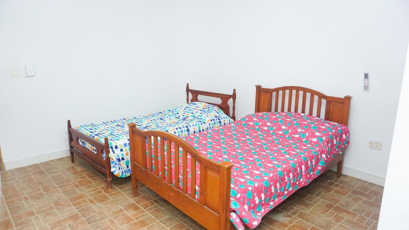 Three-Bedroom House photo 3