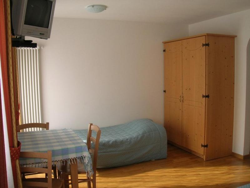 Family Room (2 Adults + 2 Children) - Photo 4
