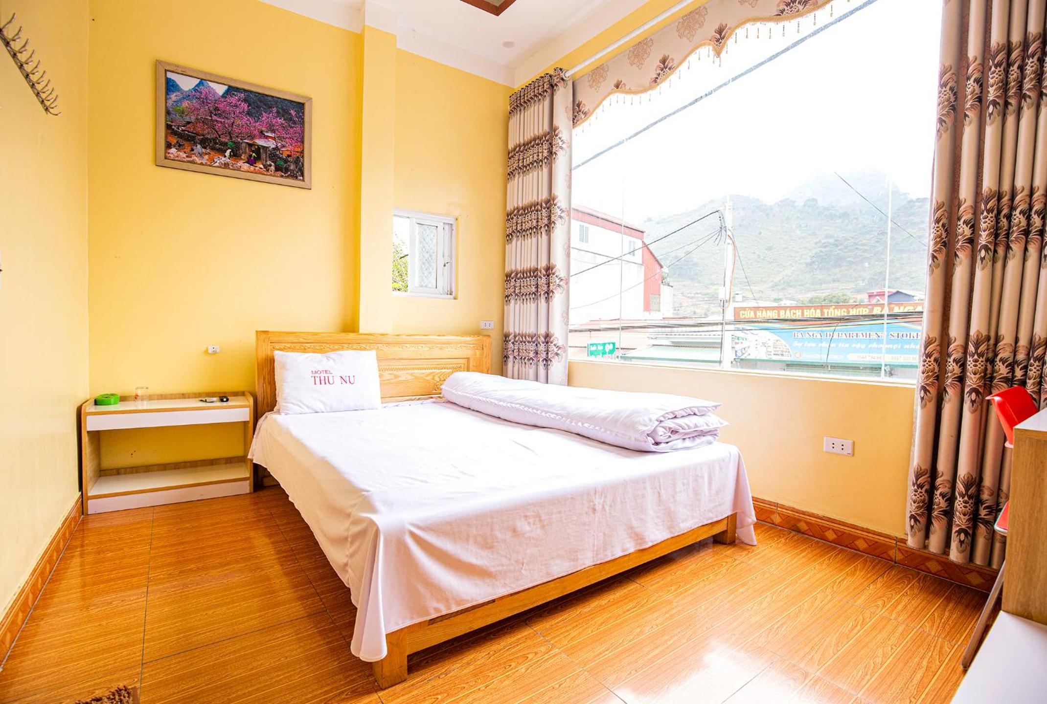 Double Room with Mountain View
